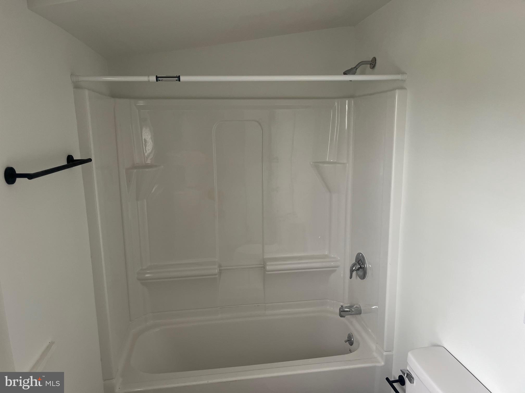 NEW  HOLLAND - Residential