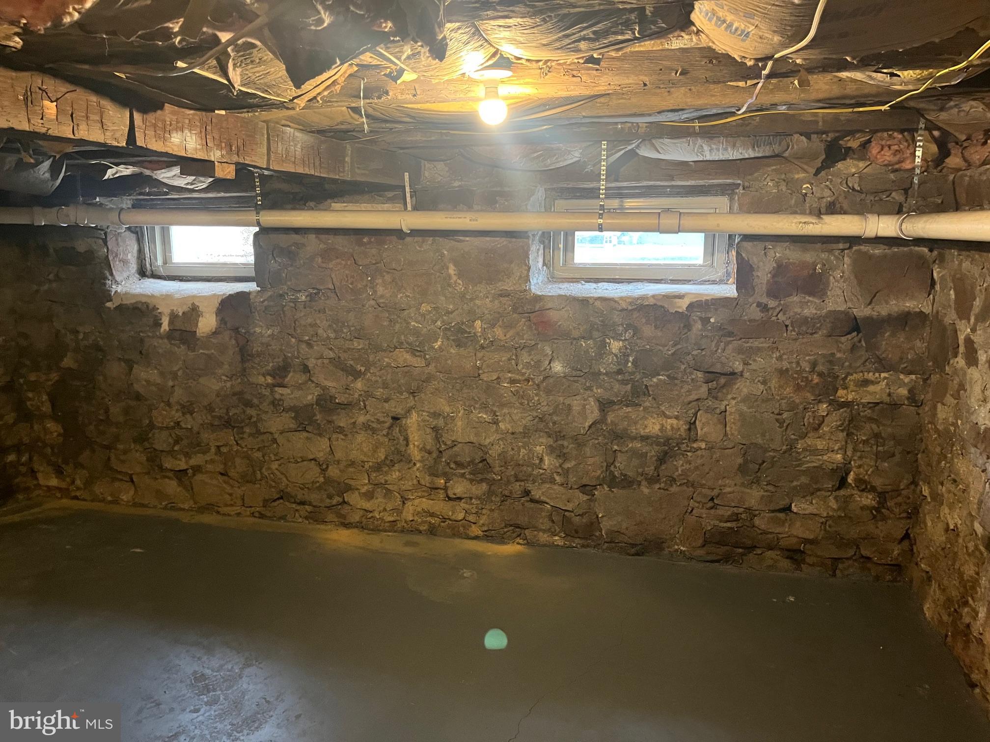 NEW  HOLLAND - Residential