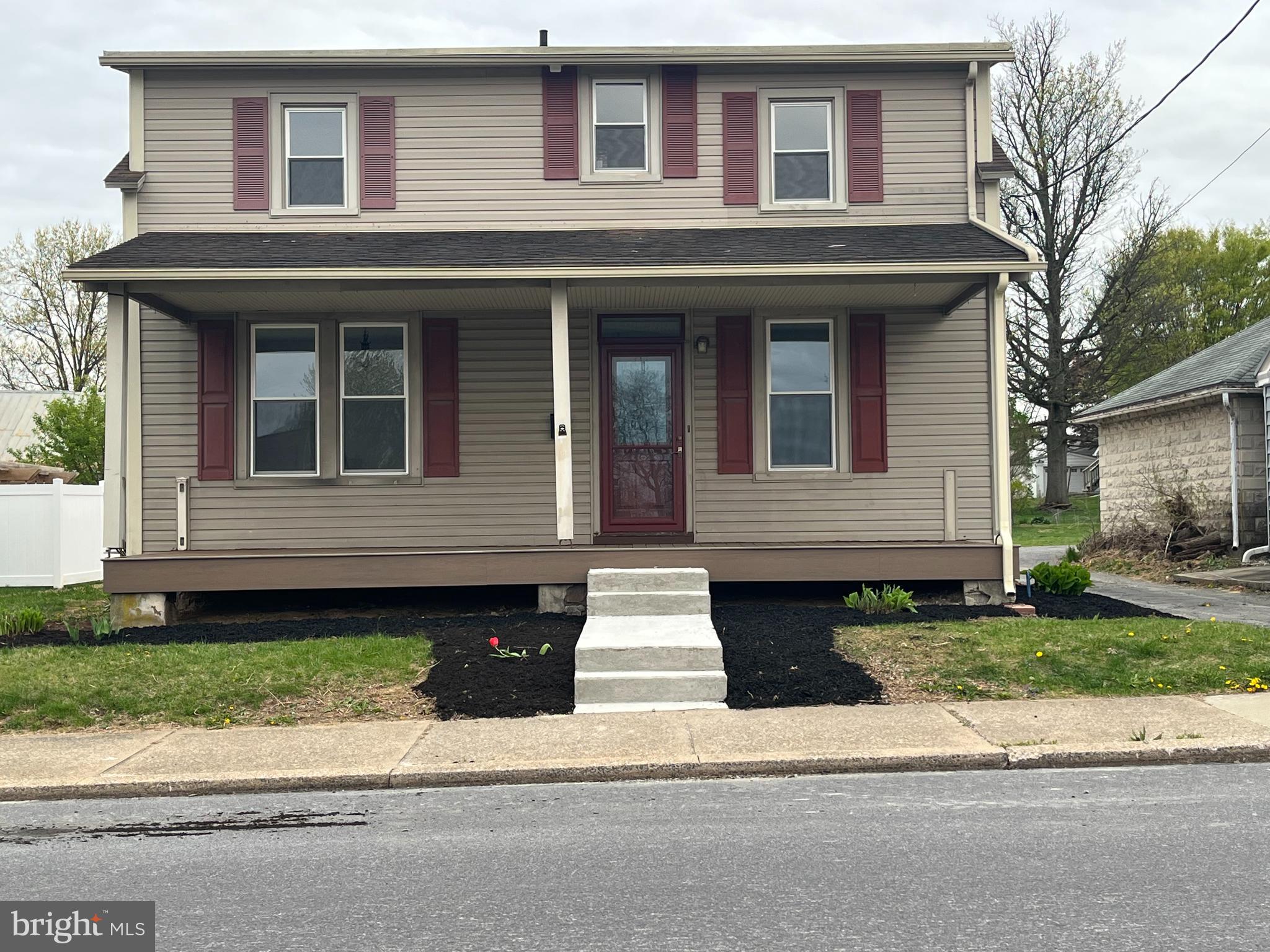 Affordable singe home in New Holland Boro. Remodeled in 2025; new flooring, freshly painted, new electric, baseboard heating, 2 new mini split A/C 1st and 2nd floor. The main floor features a comfortable and inviting layout with area for eat in kitchen, formal dining room, living room, laundry, 1/2 bath . Second floor features 3 bedrooms and a full bath. Front porch, freshly paved driveway with off street parking, New rear yard with room for a shed or detached garage.