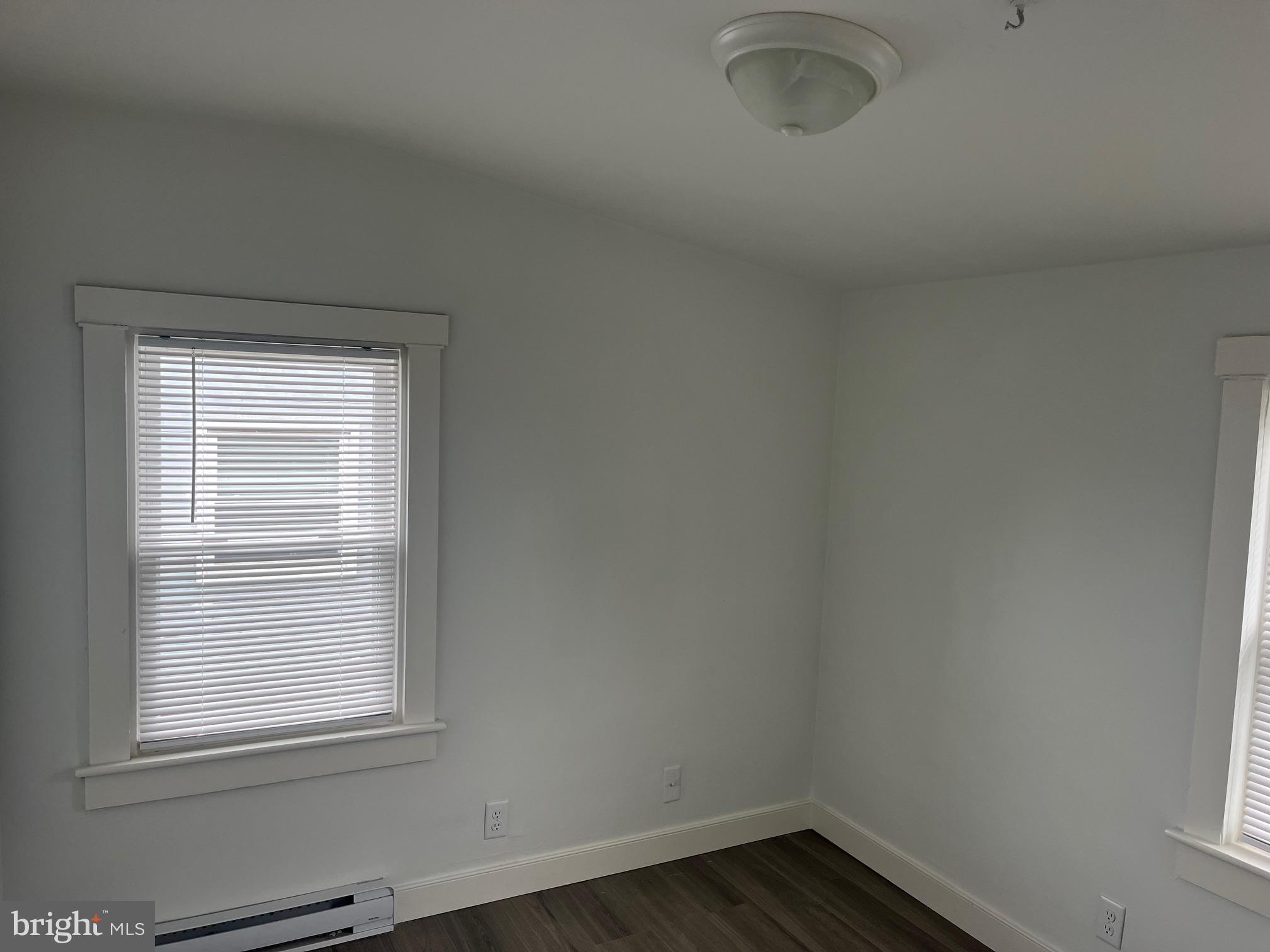 NEW  HOLLAND - Residential