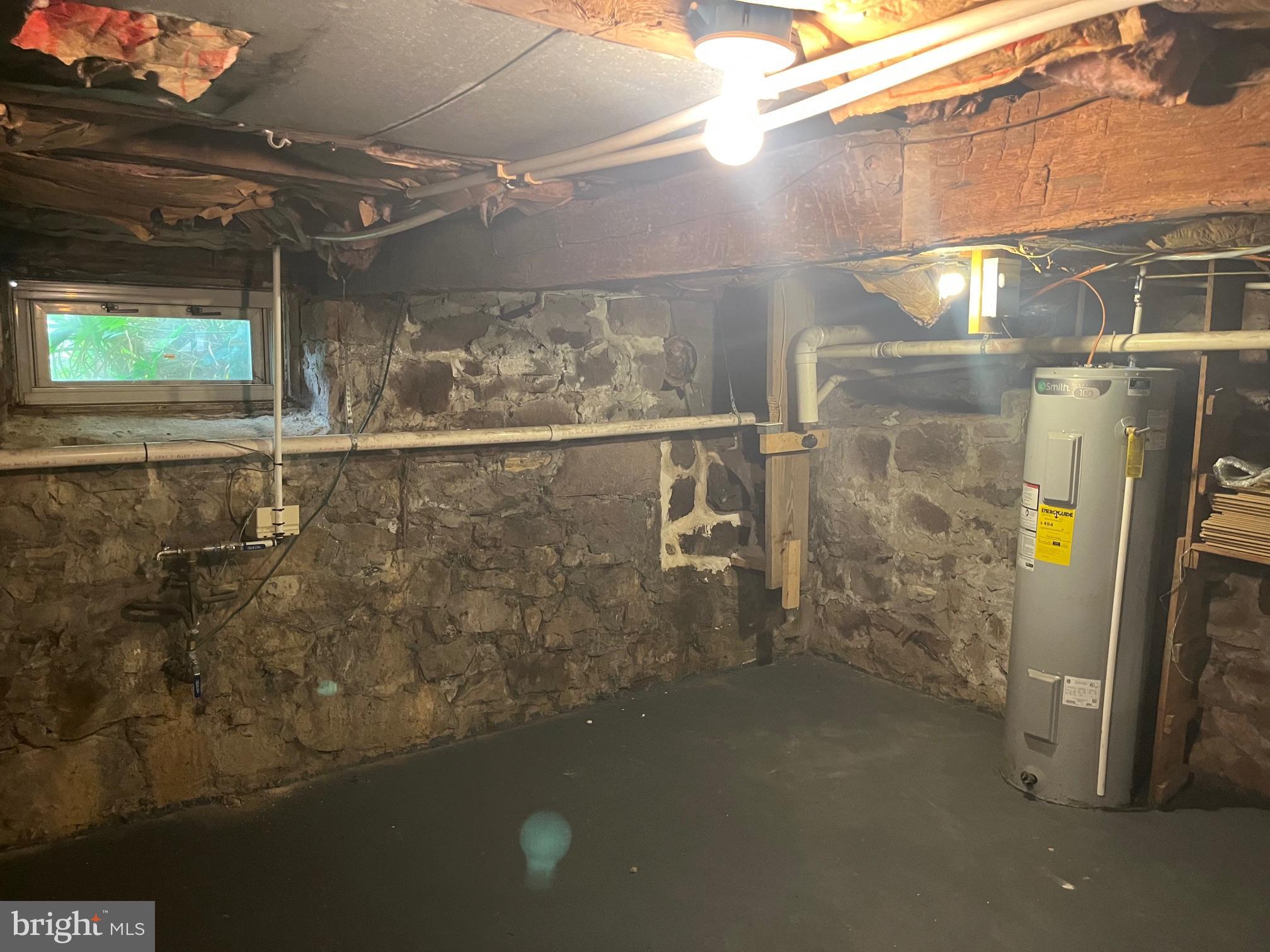 NEW  HOLLAND - Residential