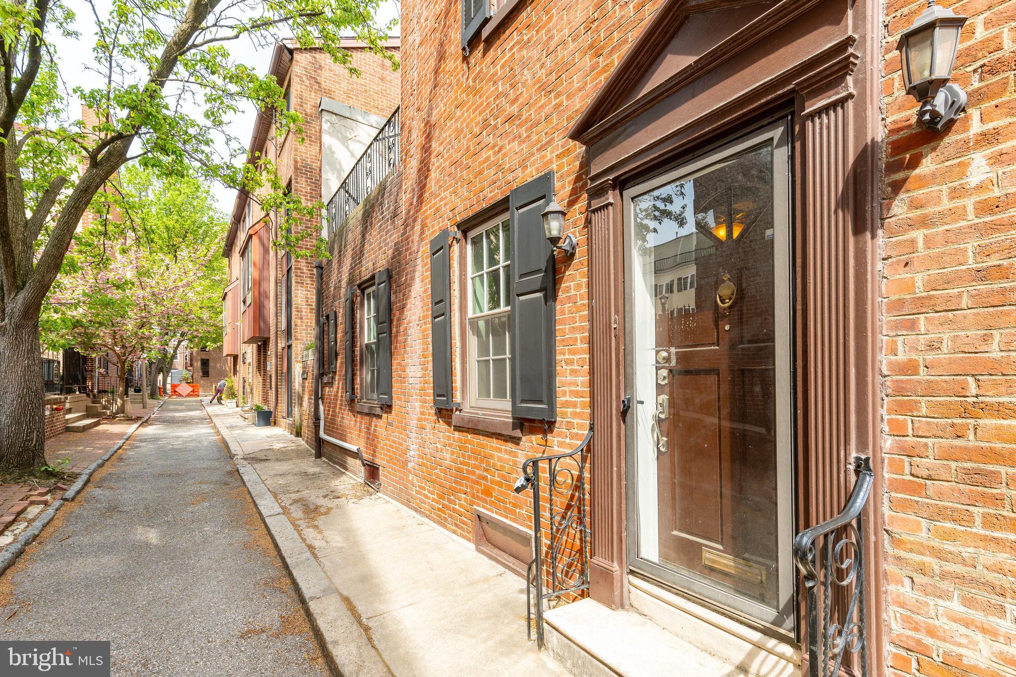 WASHINGTON SQ WEST - Residential