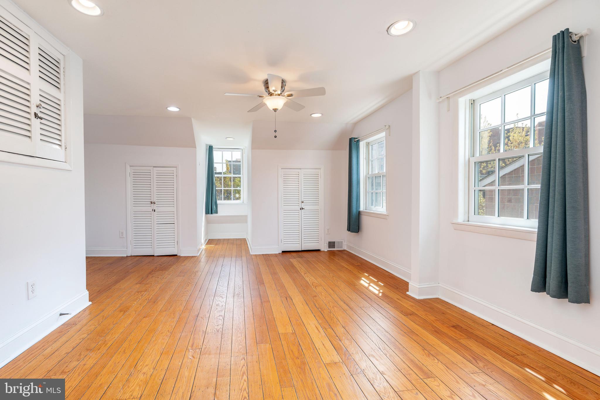 WASHINGTON SQ WEST - Residential
