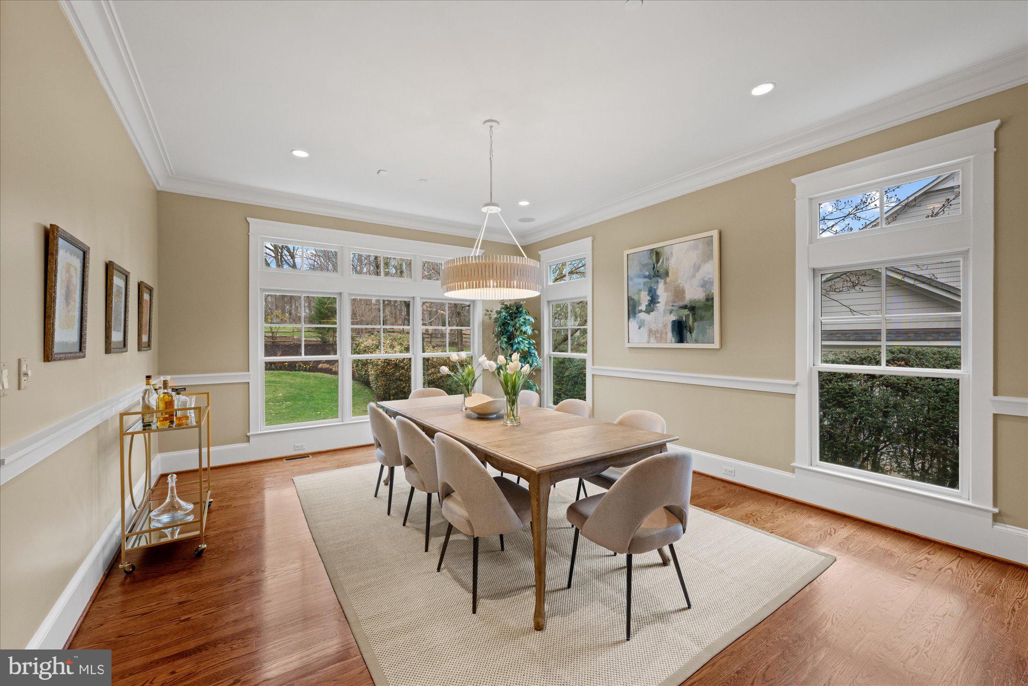 WILLIAMSBURG GARDENS - Residential