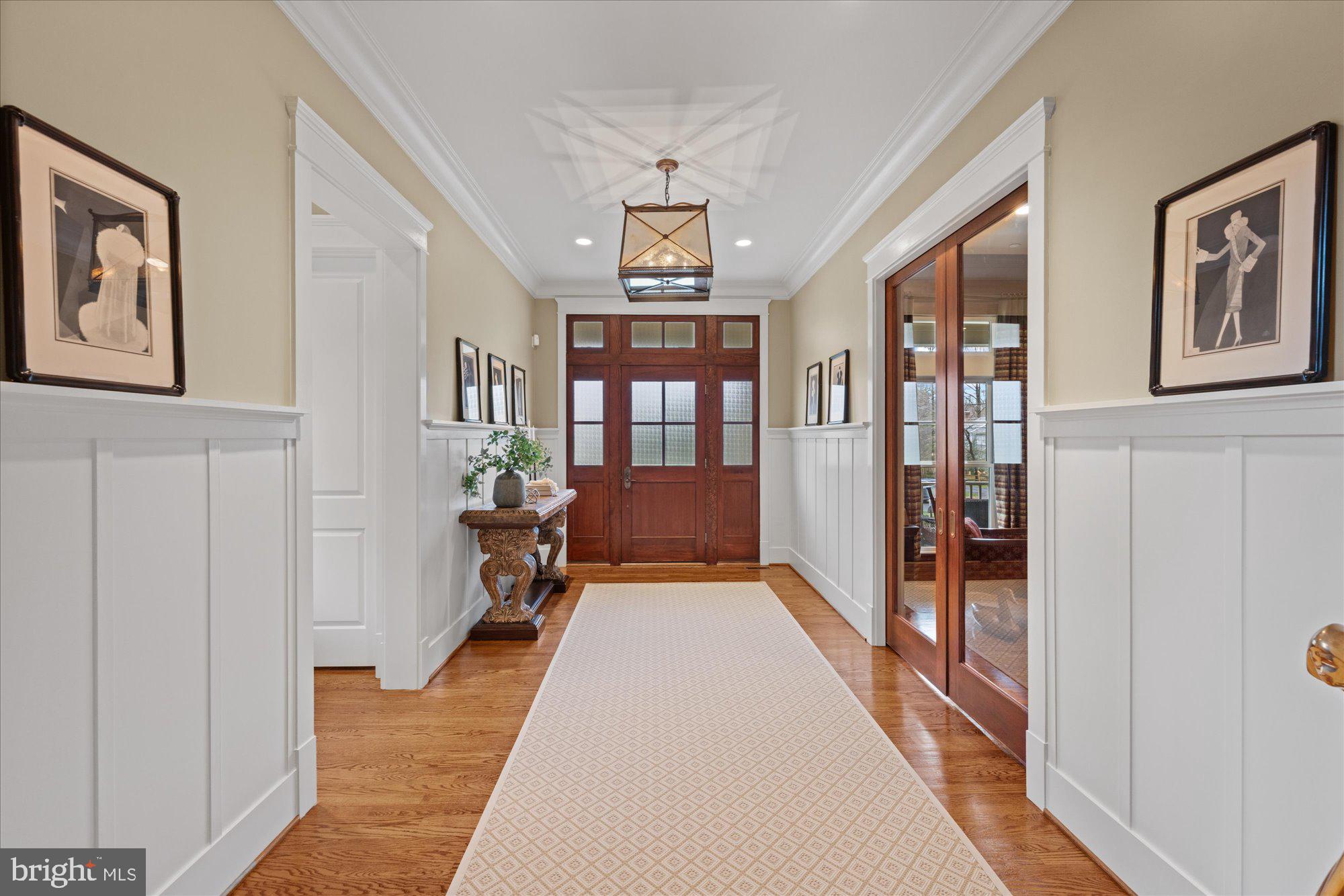 WILLIAMSBURG GARDENS - Residential