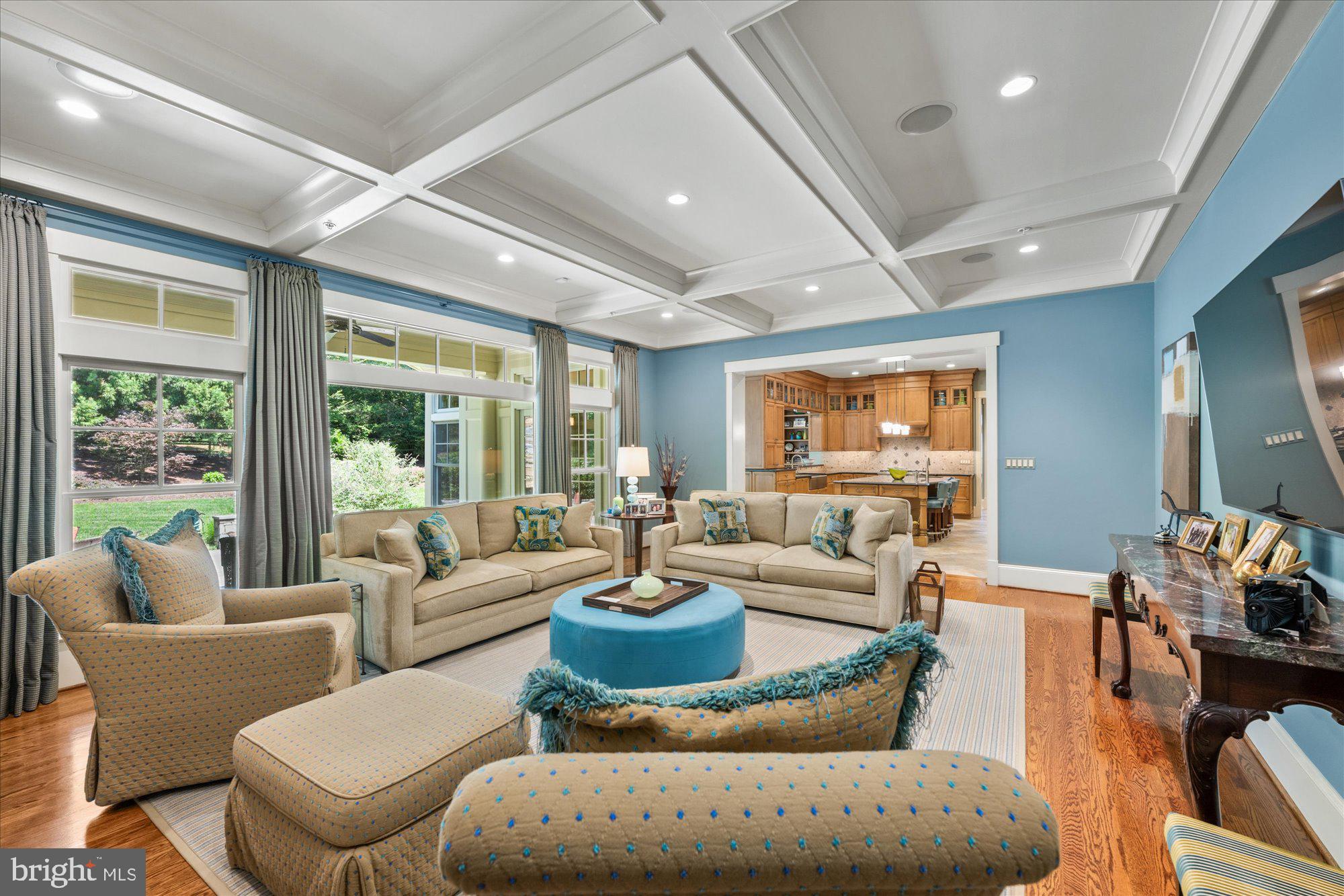 WILLIAMSBURG GARDENS - Residential