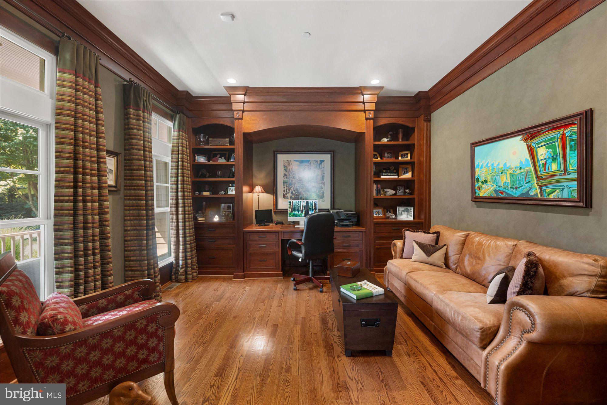 WILLIAMSBURG GARDENS - Residential