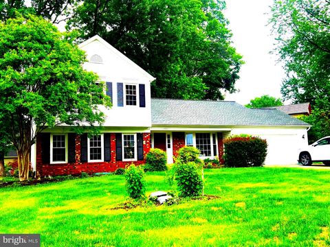 Photo of 2584 John Milton Drive, HERNDON, VA 20171 (MLS # VAFX2311172)