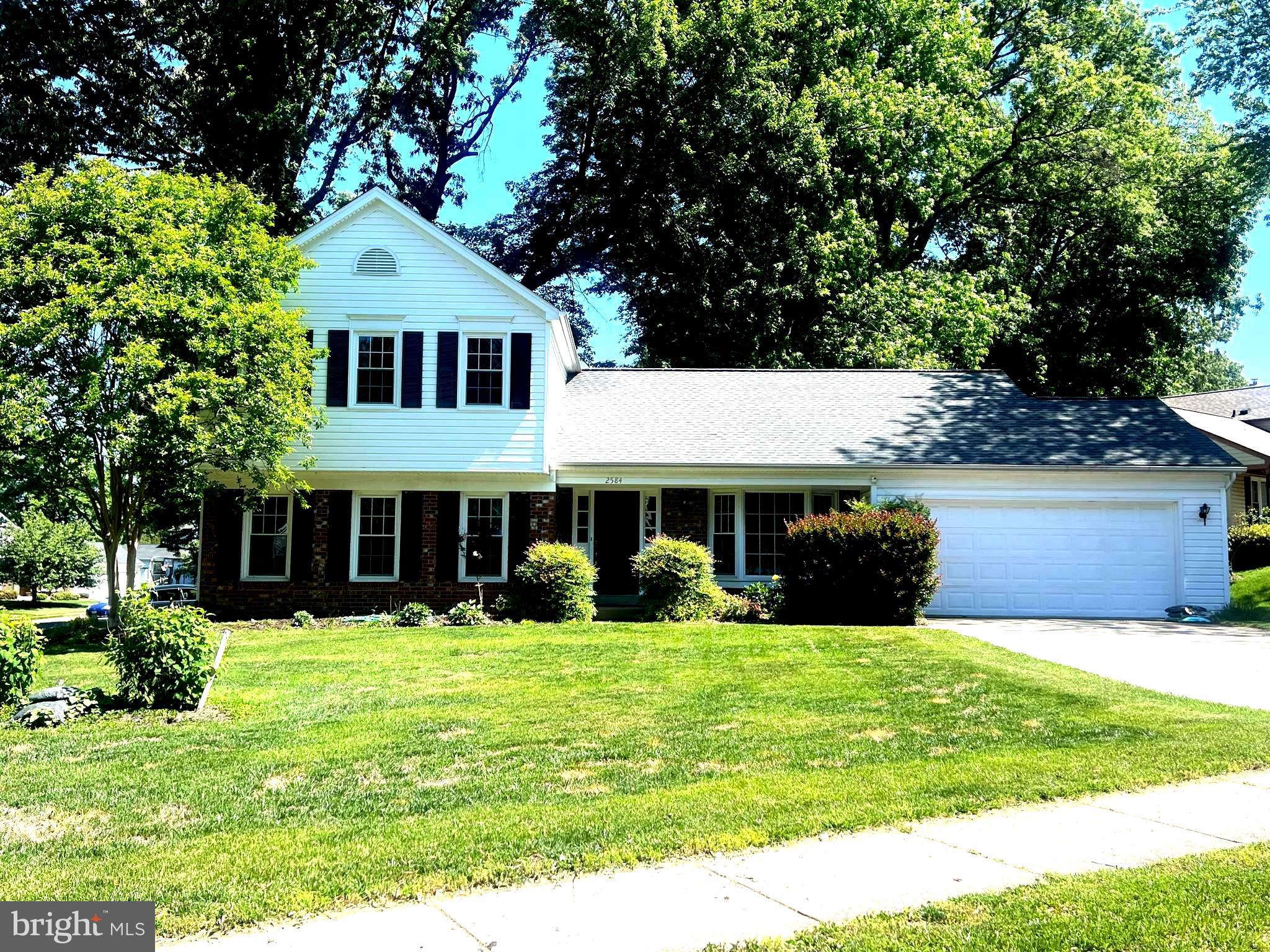 2584 JOHN MILTON DRIVE