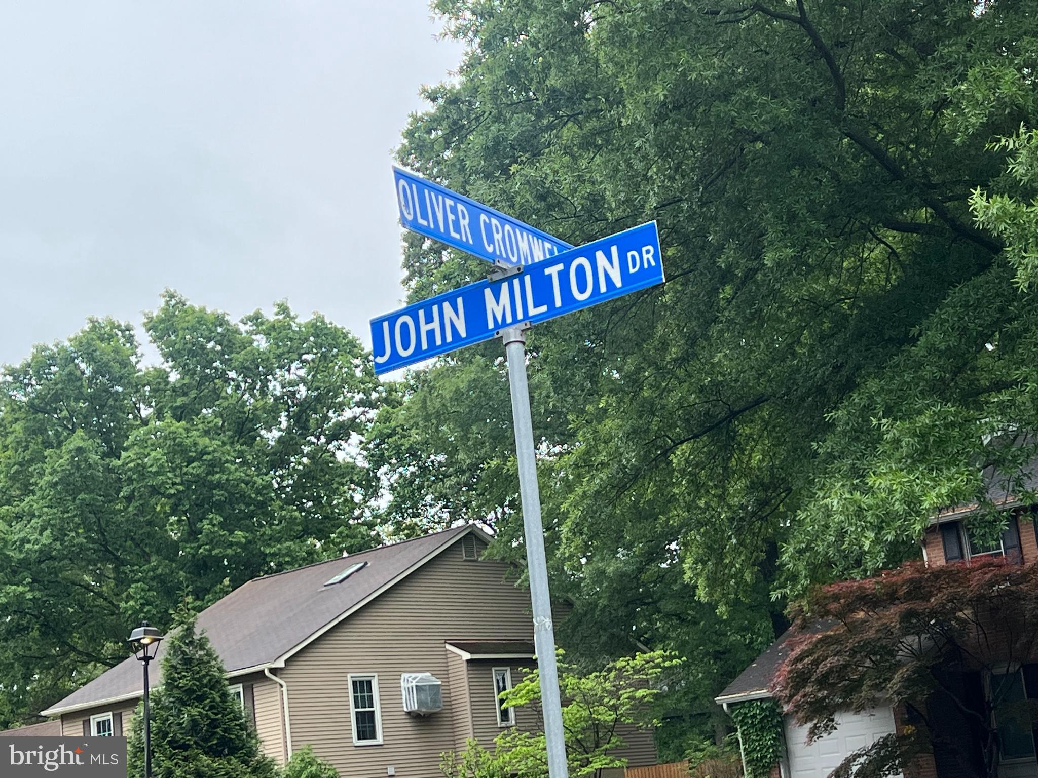 2584 JOHN MILTON DRIVE