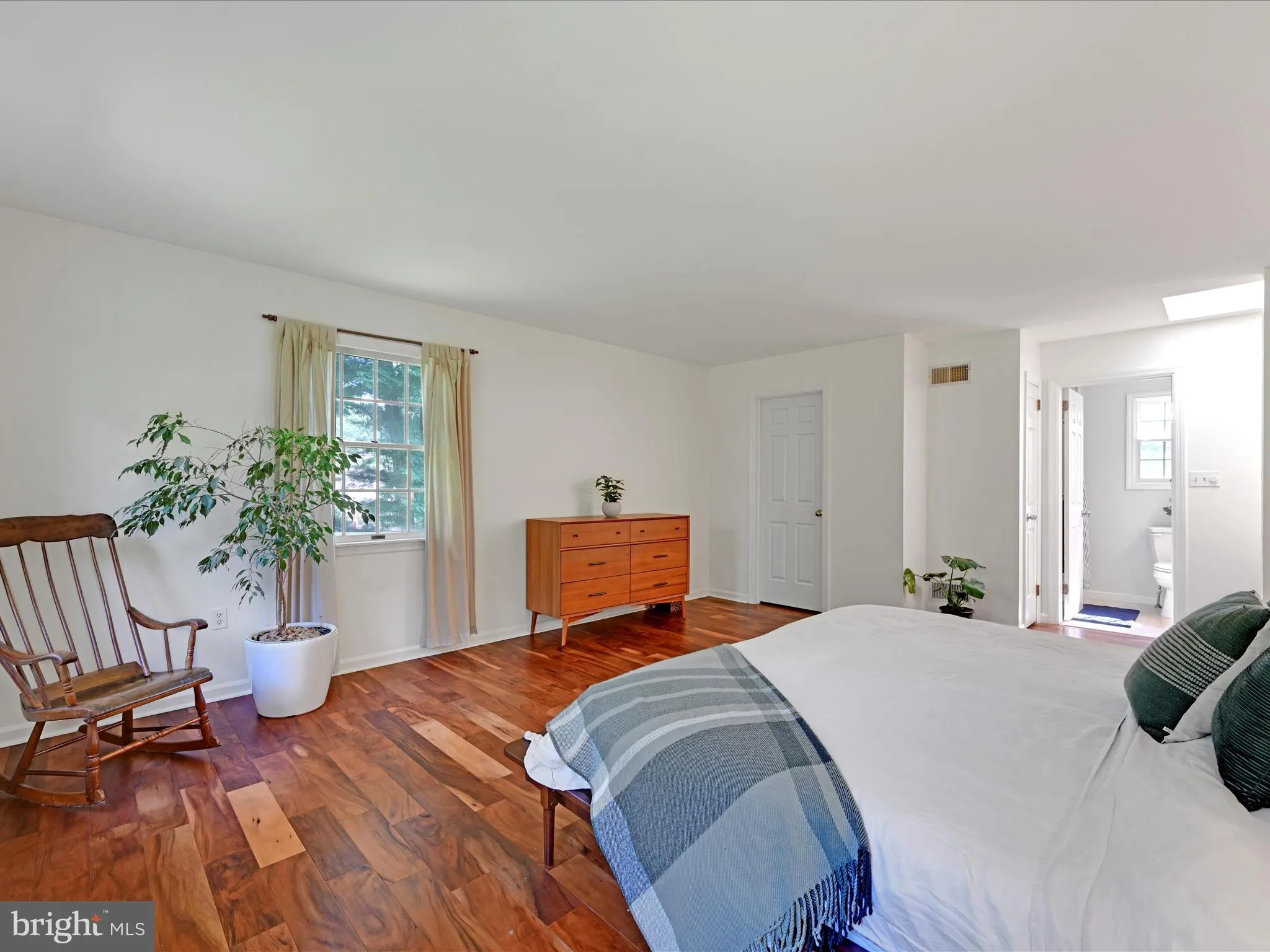 Lancaster, Pennsylvania 17603, United States, 5 Bedrooms Bedrooms, ,3 BathroomsBathrooms,Residential,Active,160199