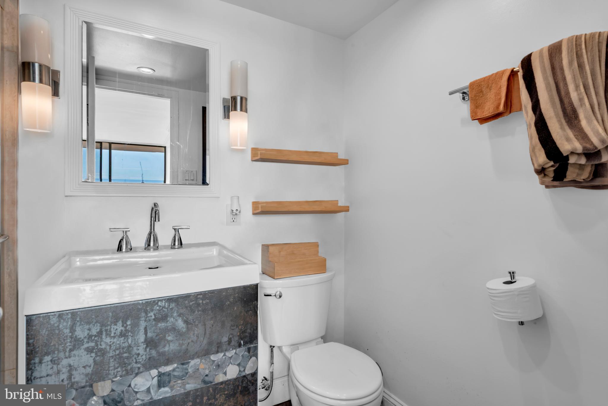 THE WATERFORD - Residential