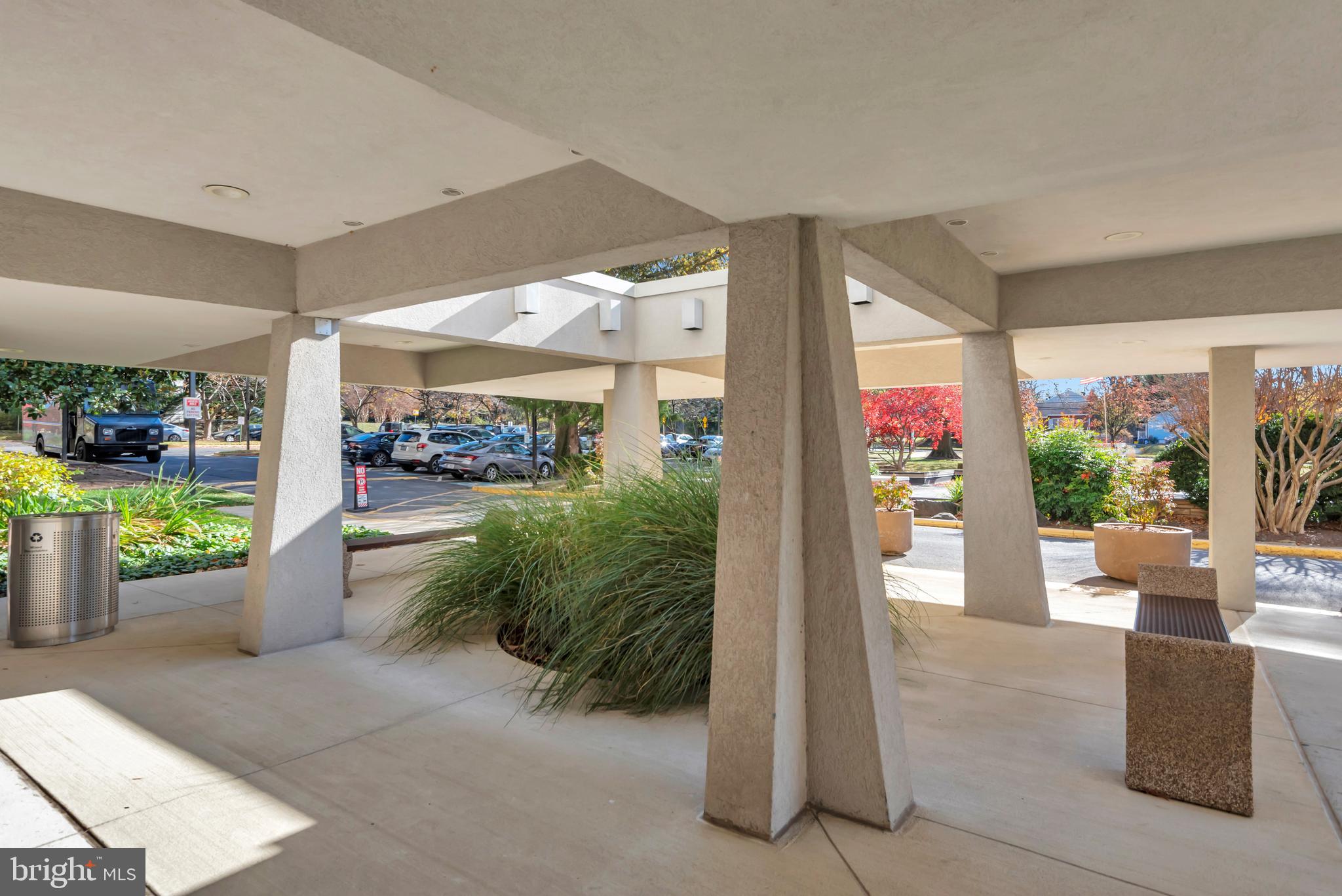 THE WATERFORD - Residential