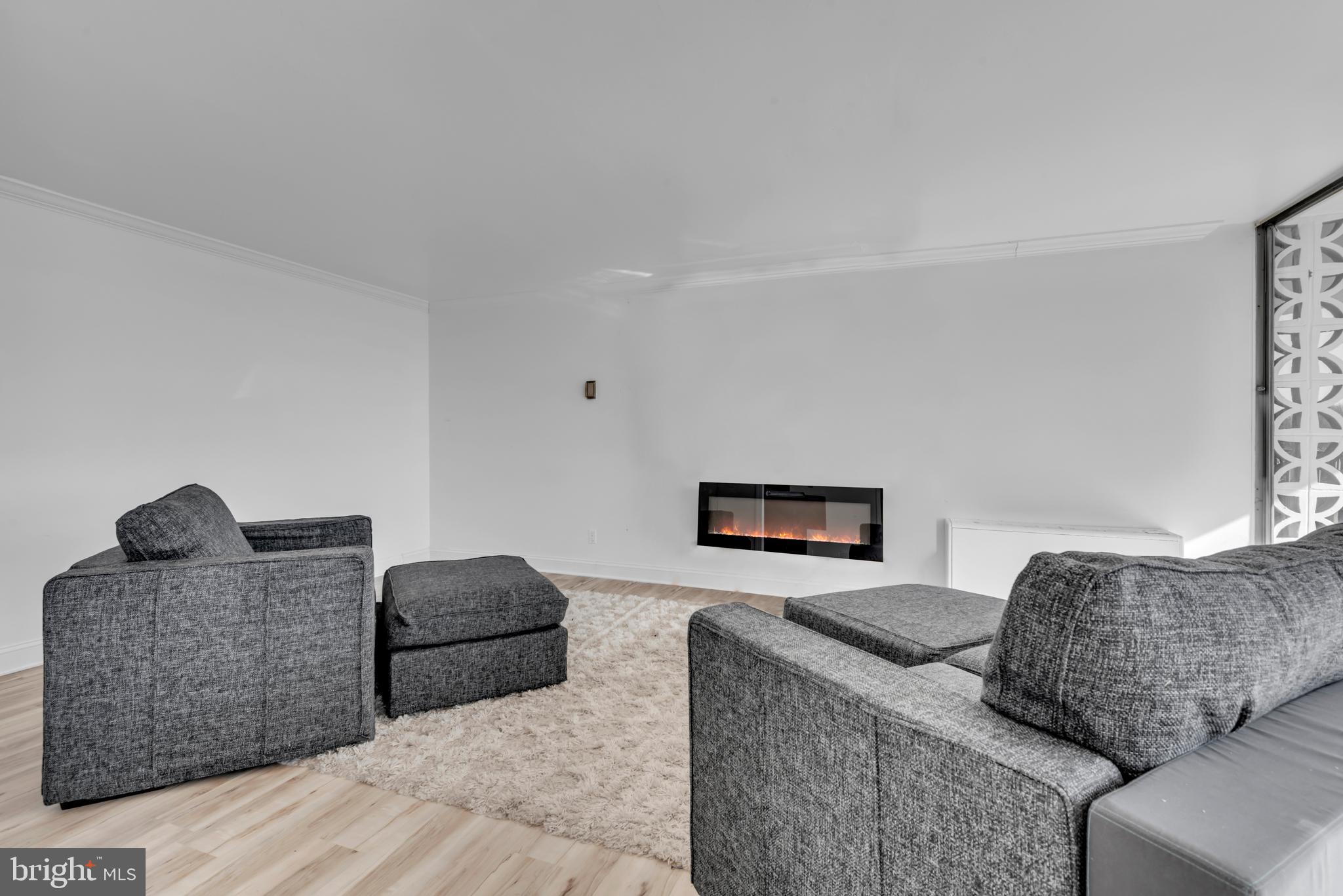 THE WATERFORD - Residential