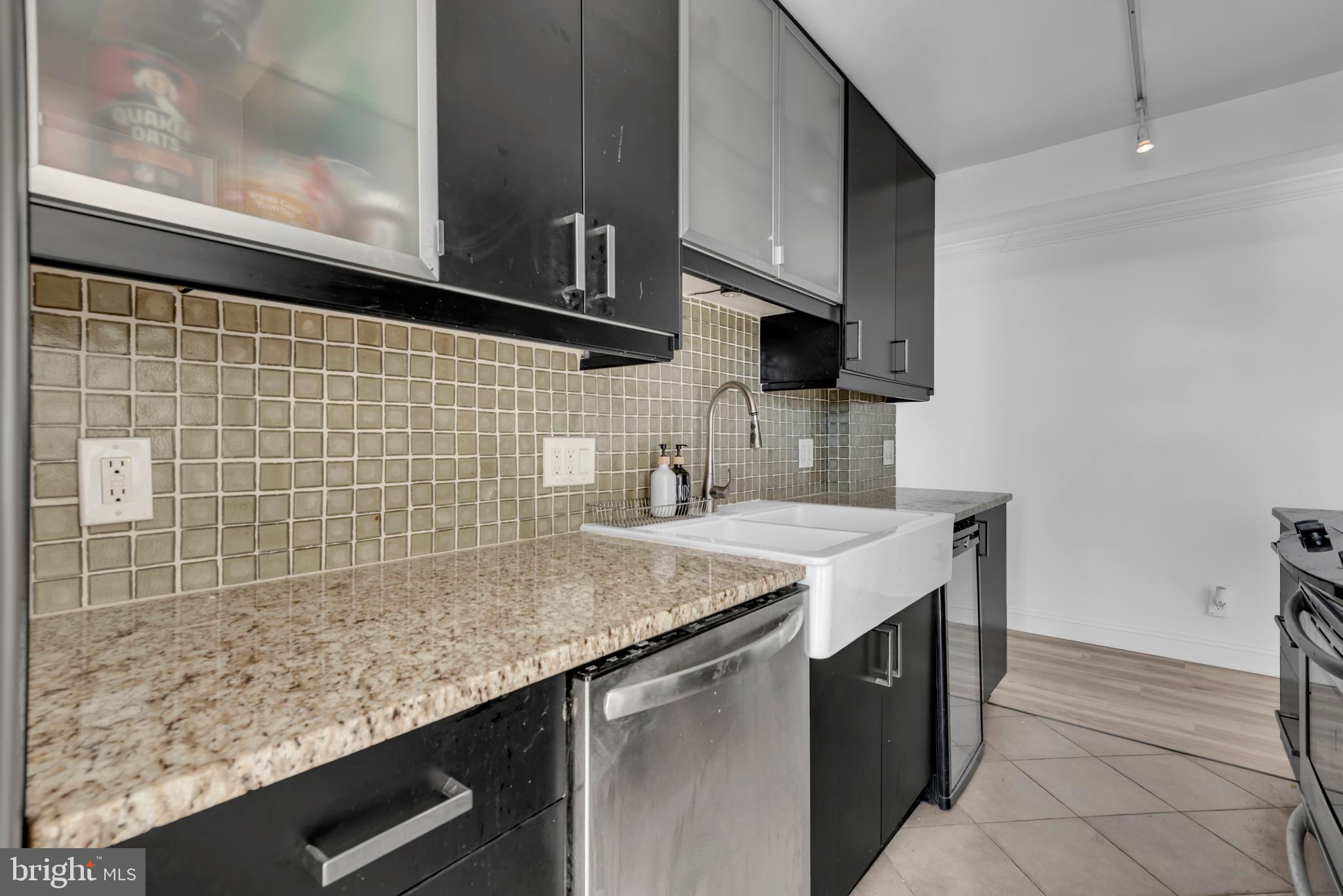 THE WATERFORD - Residential