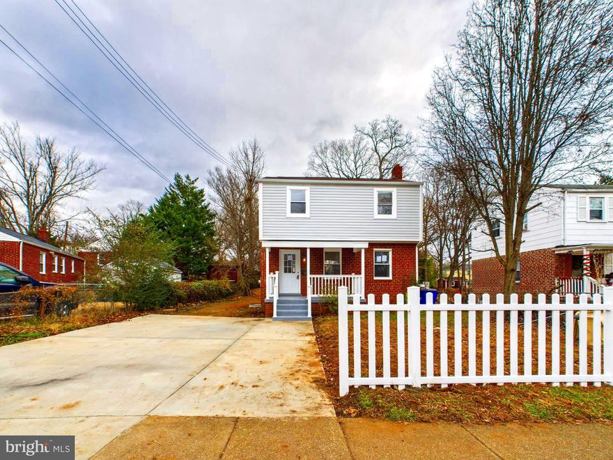 Welcome home!
Step inside to discover a meticulously Renovated home featuring four spacious bedrooms and two full bathrooms, open floor plan designed for effortless living and entertaining. Hardwood floors flow throughout most of the house, open-concept kitchen with new cabinets, countertops & new stainless steel appliances. Exceptional location with easy access to major commuter routes, schools, parks, shopping, and dining. 
Don’t miss your chance to make this lovely home yours!