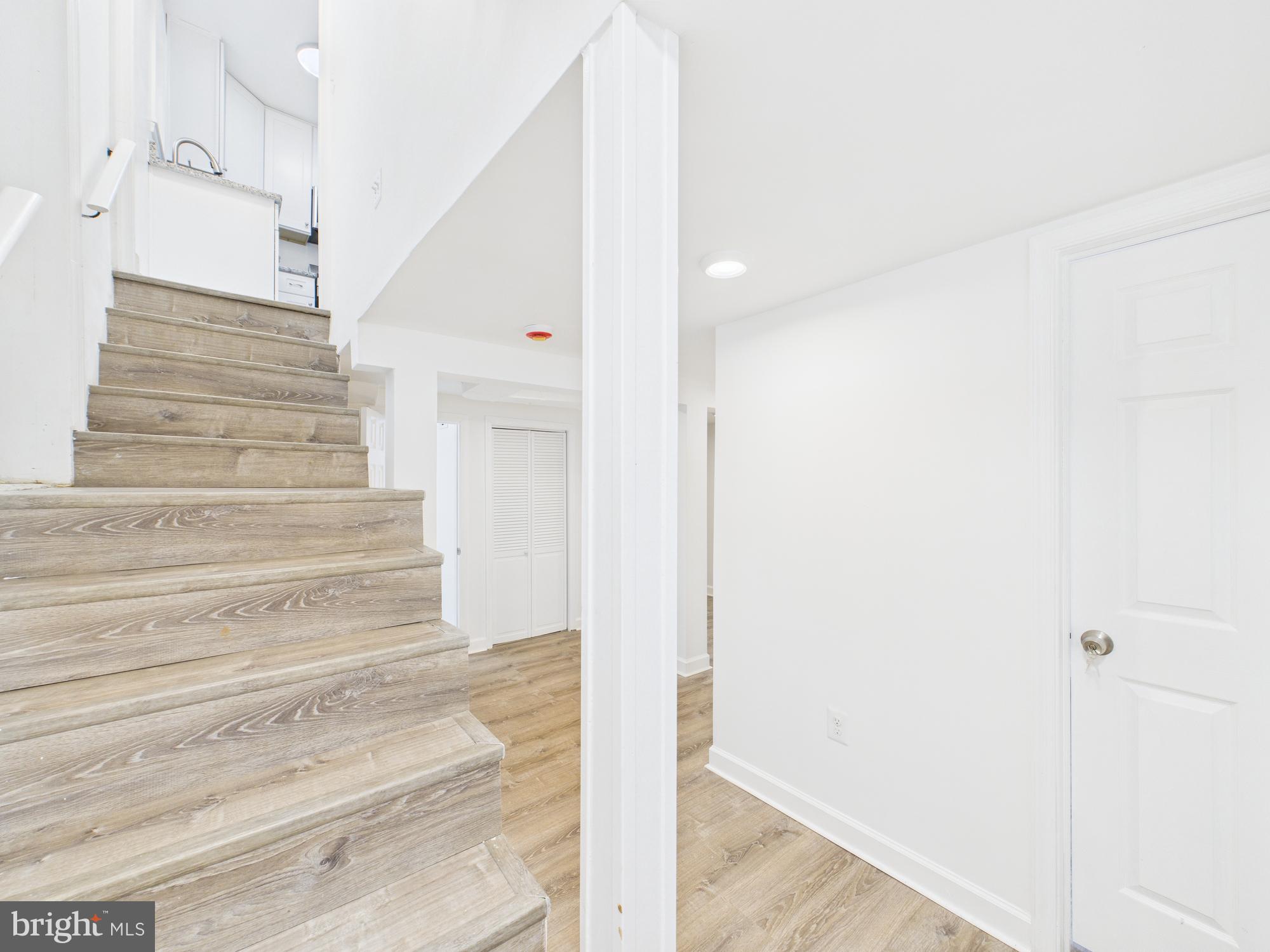 HOLLYWOOD - Residential