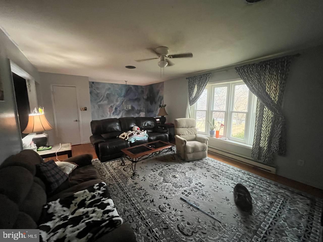 FOREST HILLS - Residential