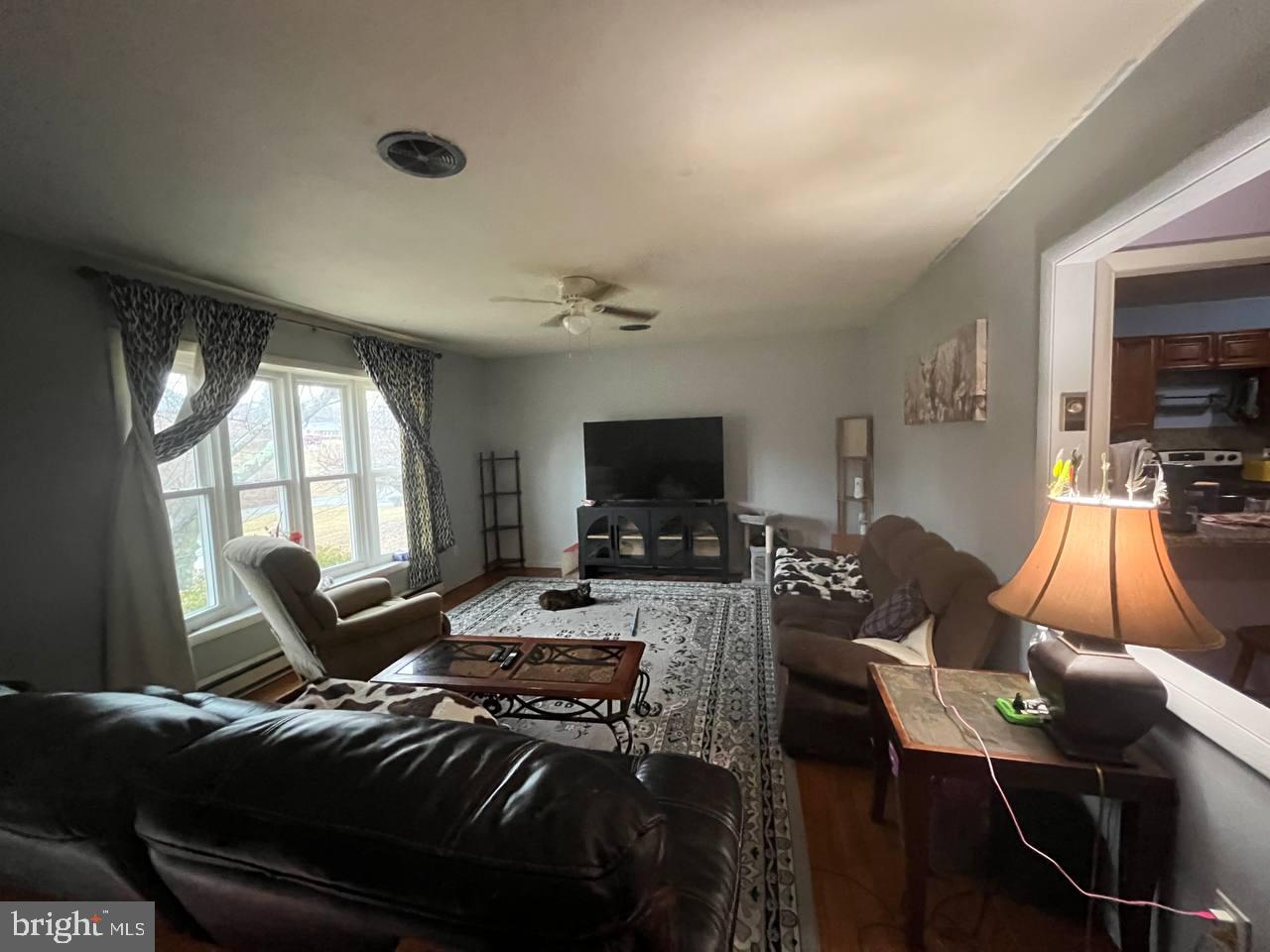 FOREST HILLS - Residential