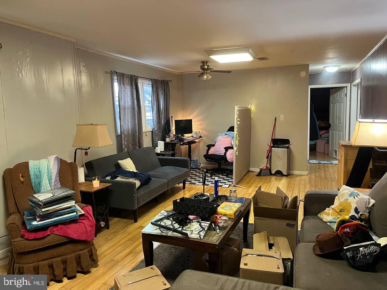 FOREST HILLS - Residential