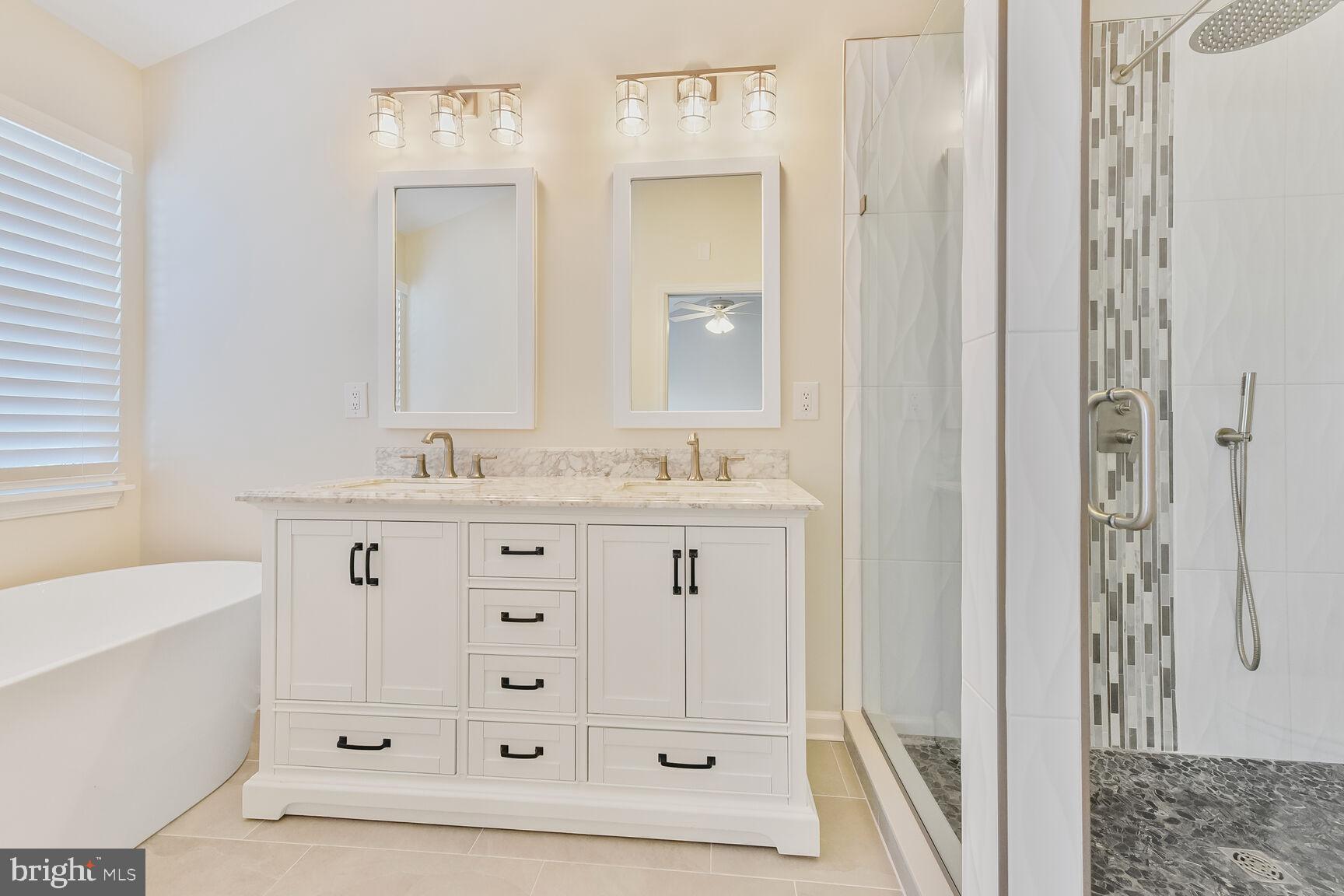 ASHBURN VILLAGE - Residential Lease