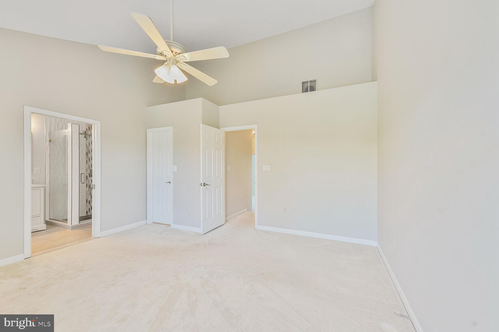 ASHBURN VILLAGE - Residential Lease