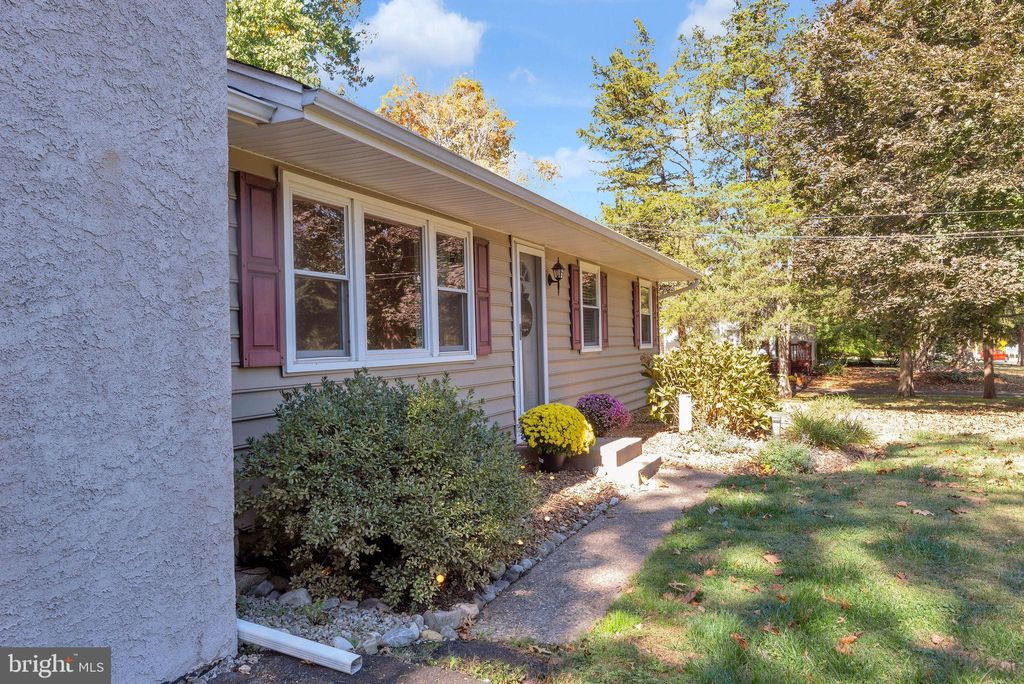 Photo of 218 Keeley Avenue, DOYLESTOWN, PA 18901 (MLS # PABU2107272)