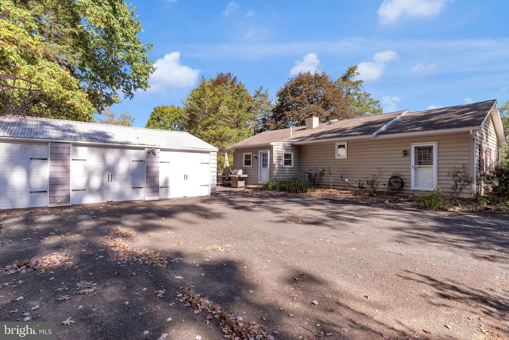 Photo of 218 Keeley Avenue, DOYLESTOWN, PA 18901 (MLS # PABU2107272)