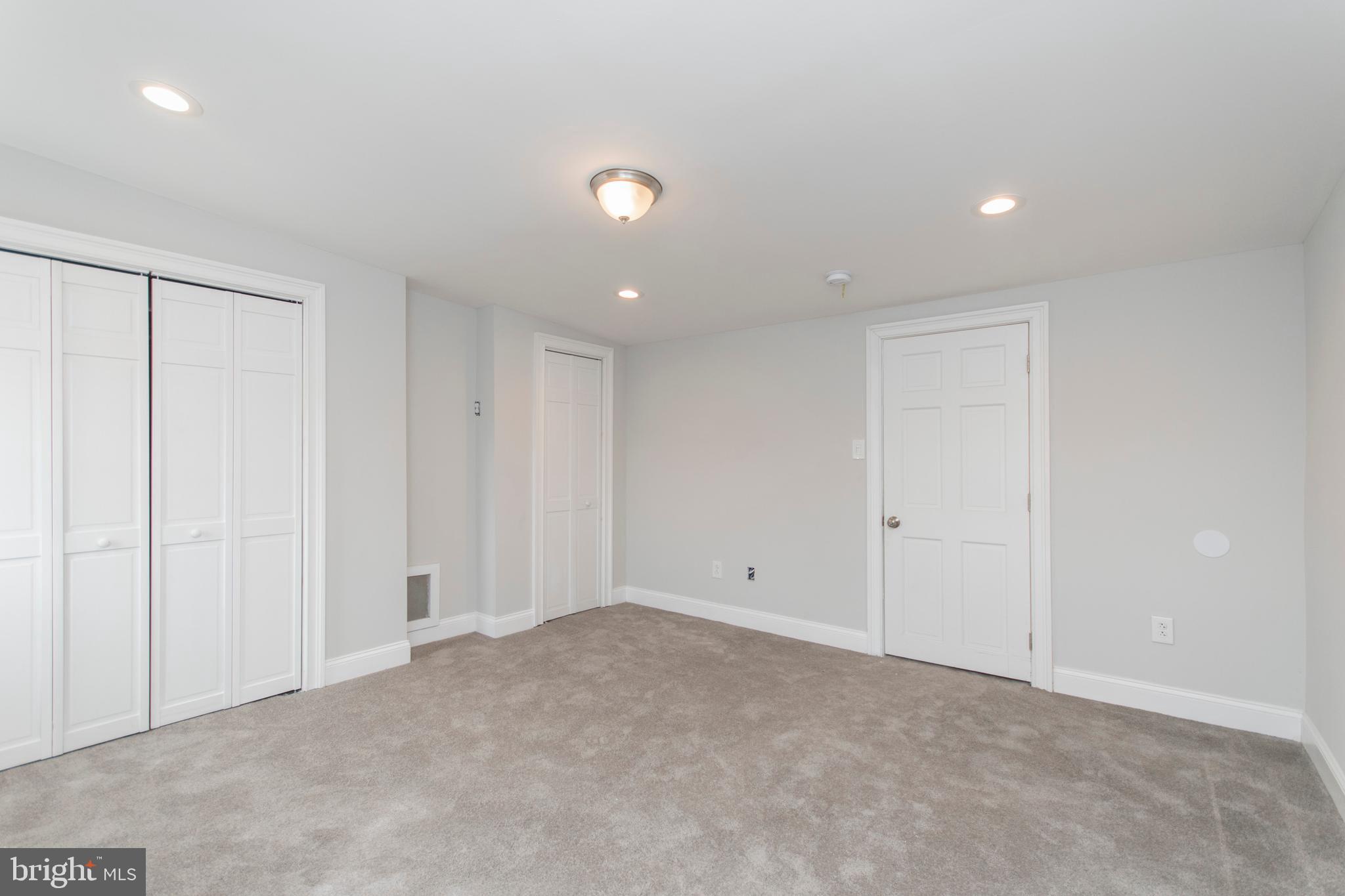 GERMANTOWN (EAST) - Residential