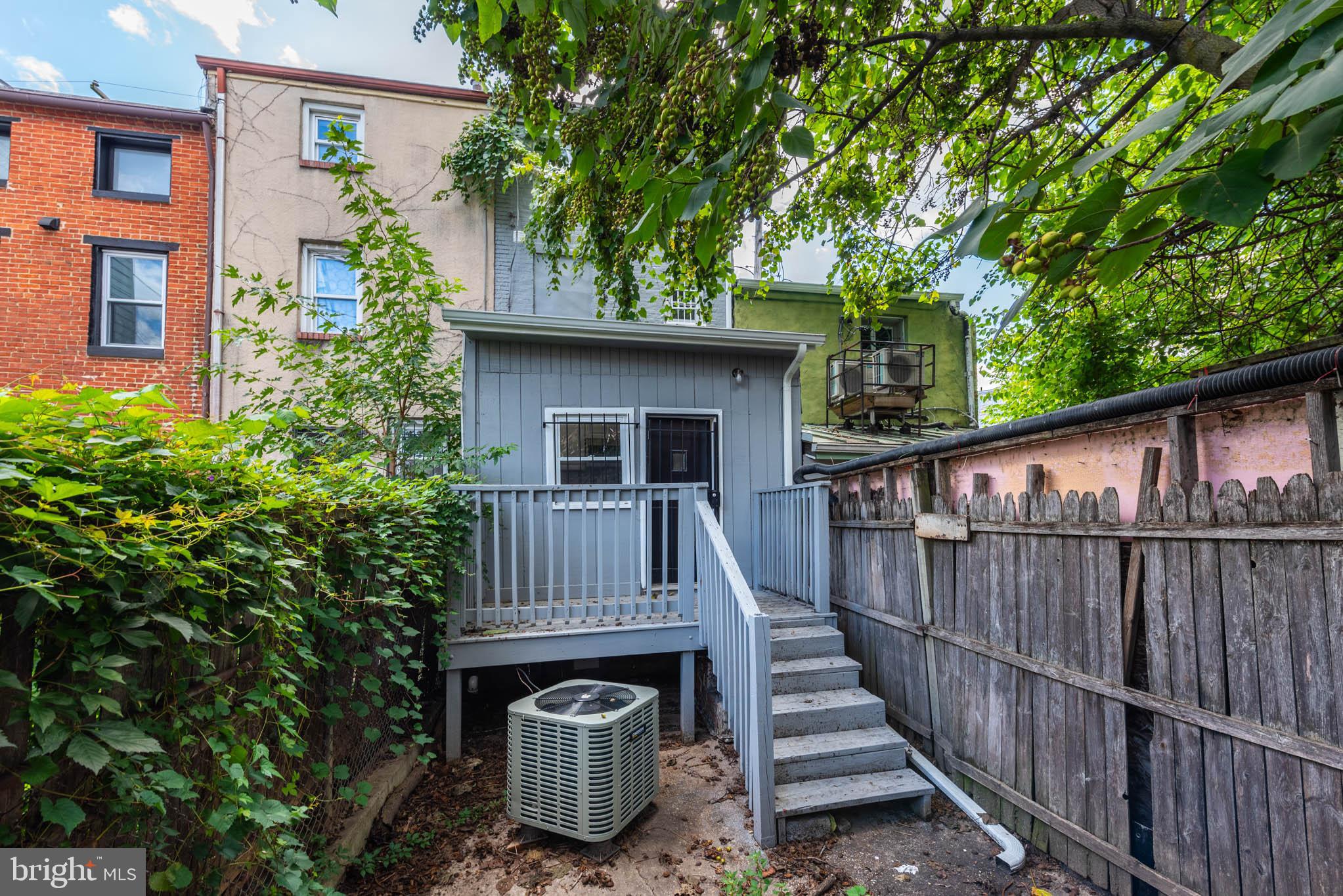 HOLLINS MARKET - Residential Lease