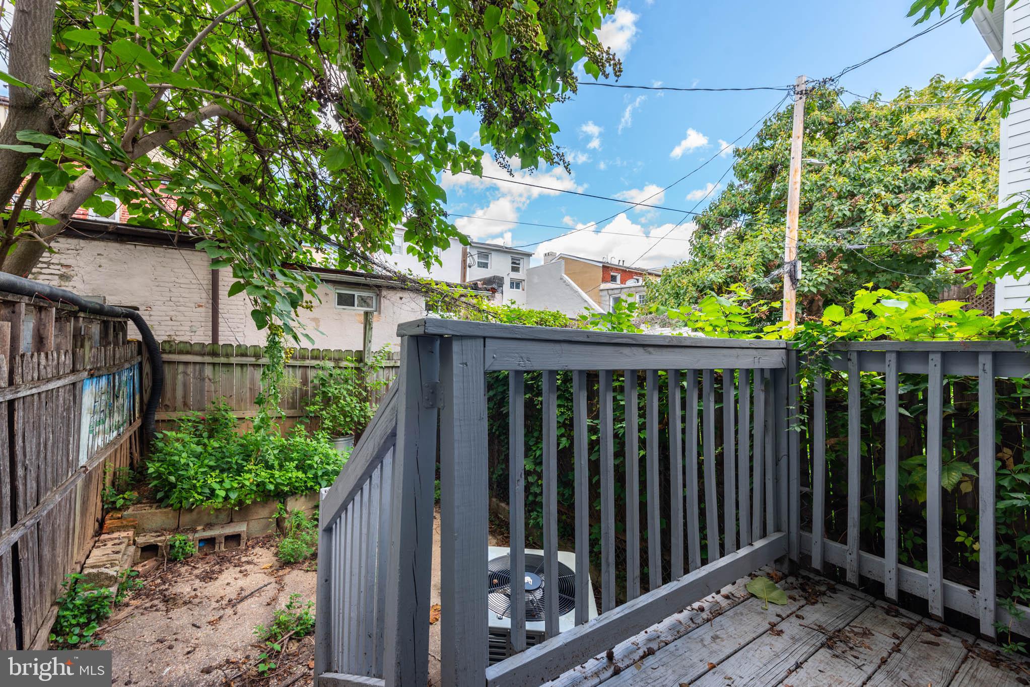HOLLINS MARKET - Residential Lease