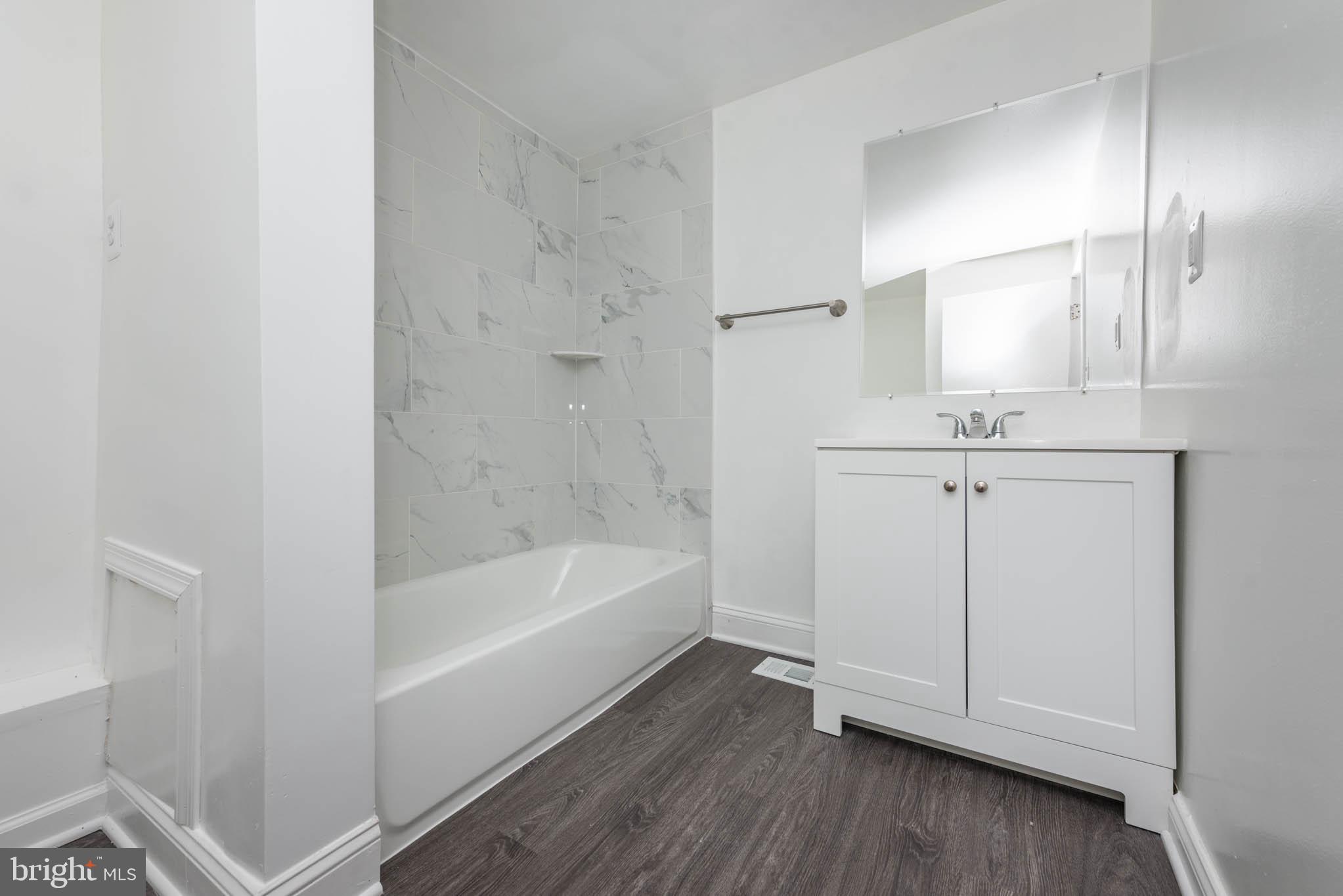 HOLLINS MARKET - Residential Lease