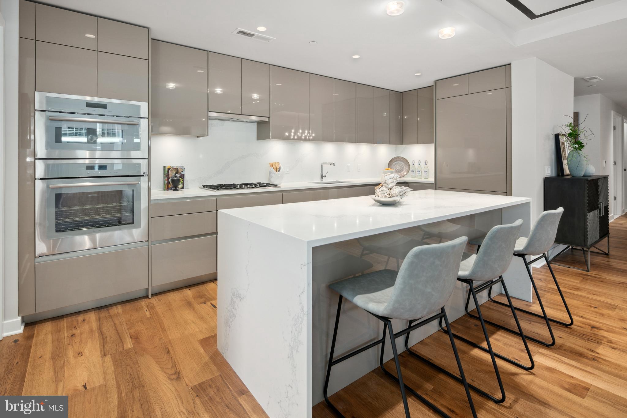 ROSSLYN - Residential