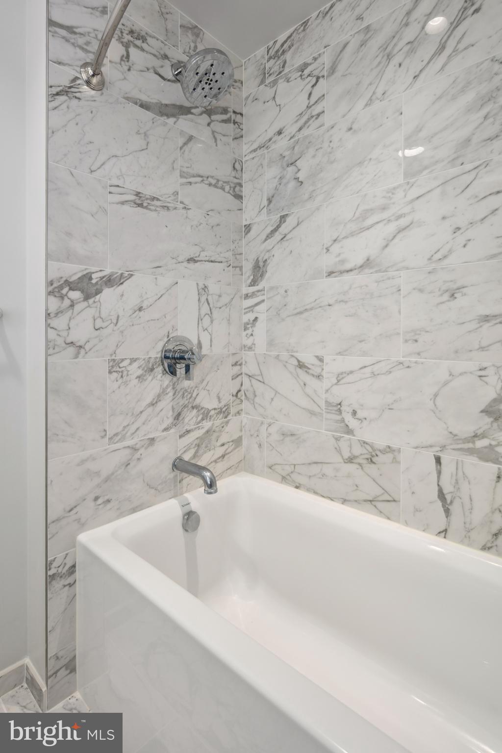 ROSSLYN - Residential