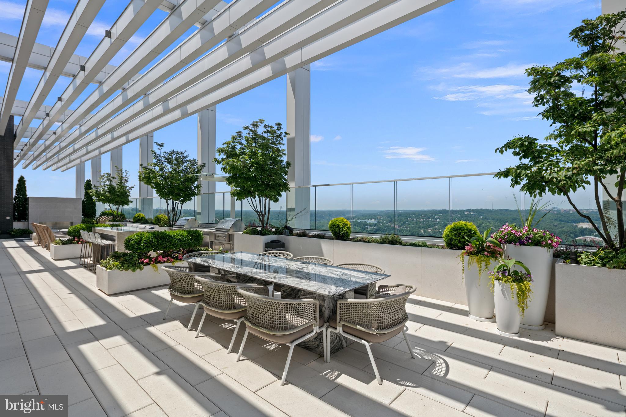 ROSSLYN - Residential