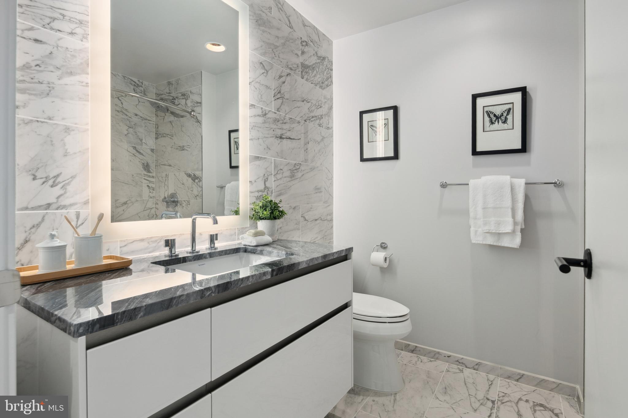 ROSSLYN - Residential