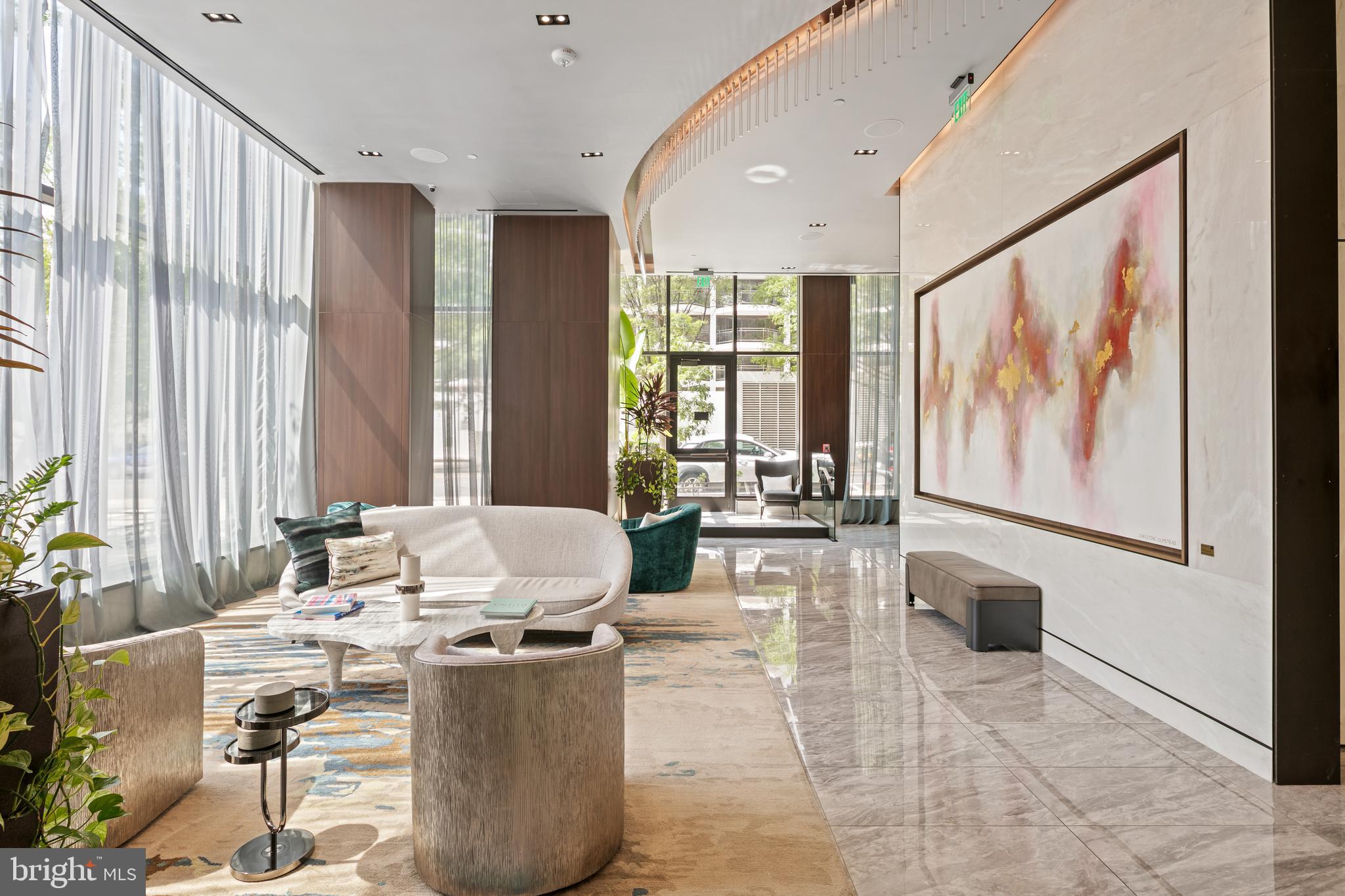 ROSSLYN - Residential