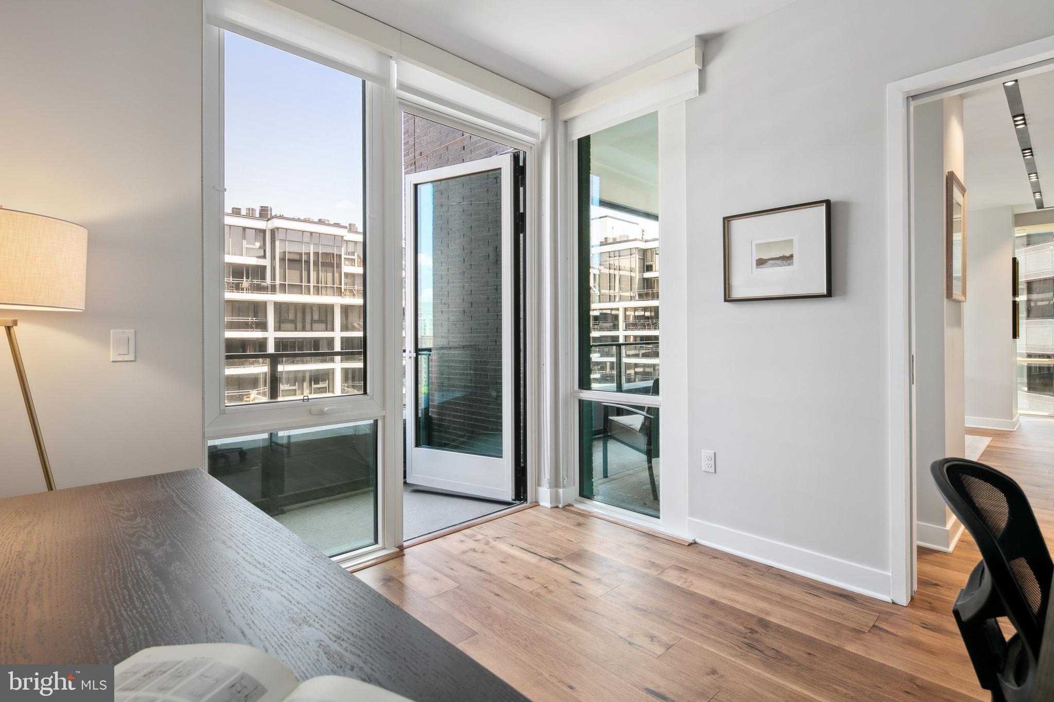 ROSSLYN - Residential