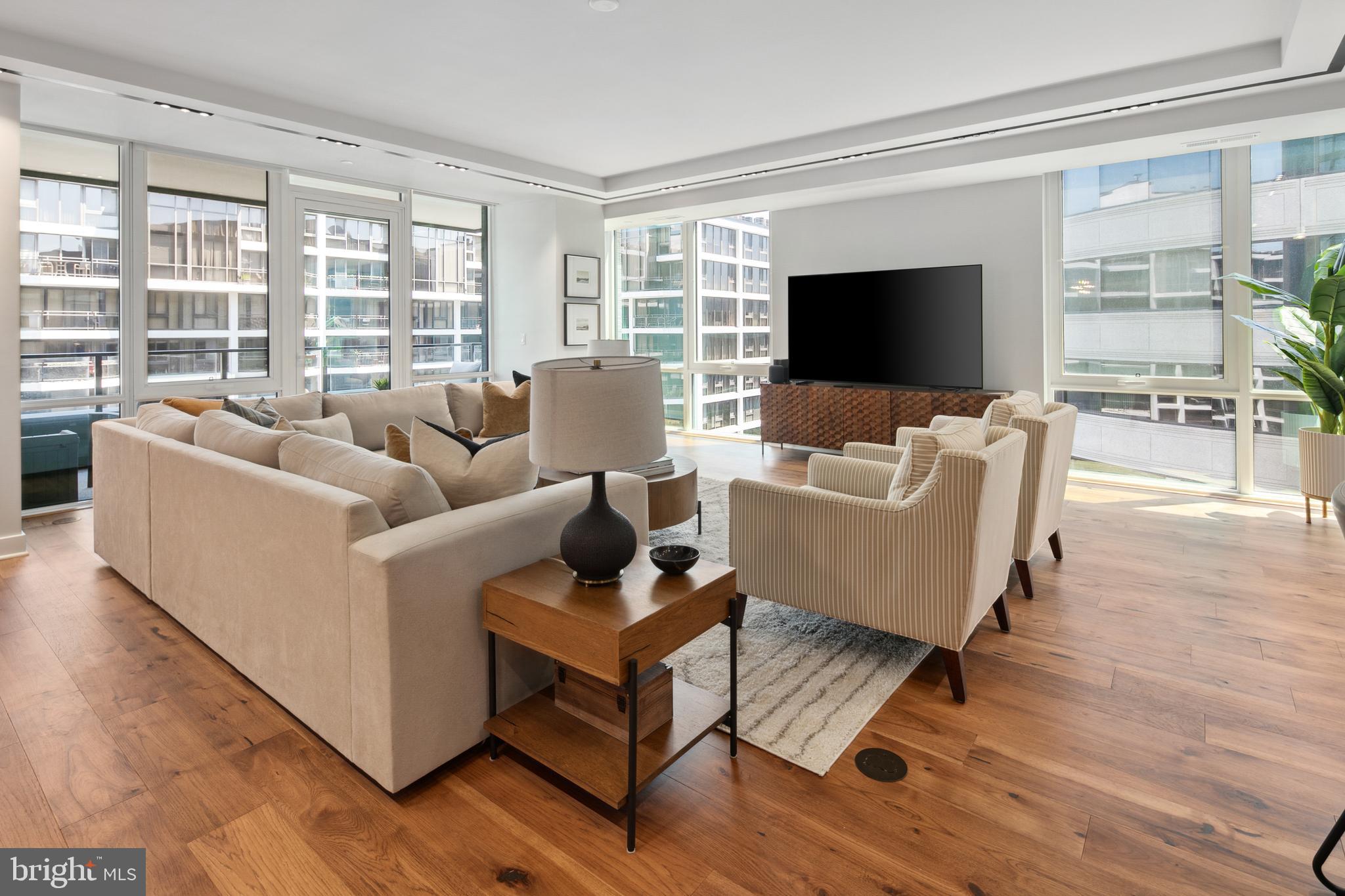 1781 N PIERCE STREET 1003