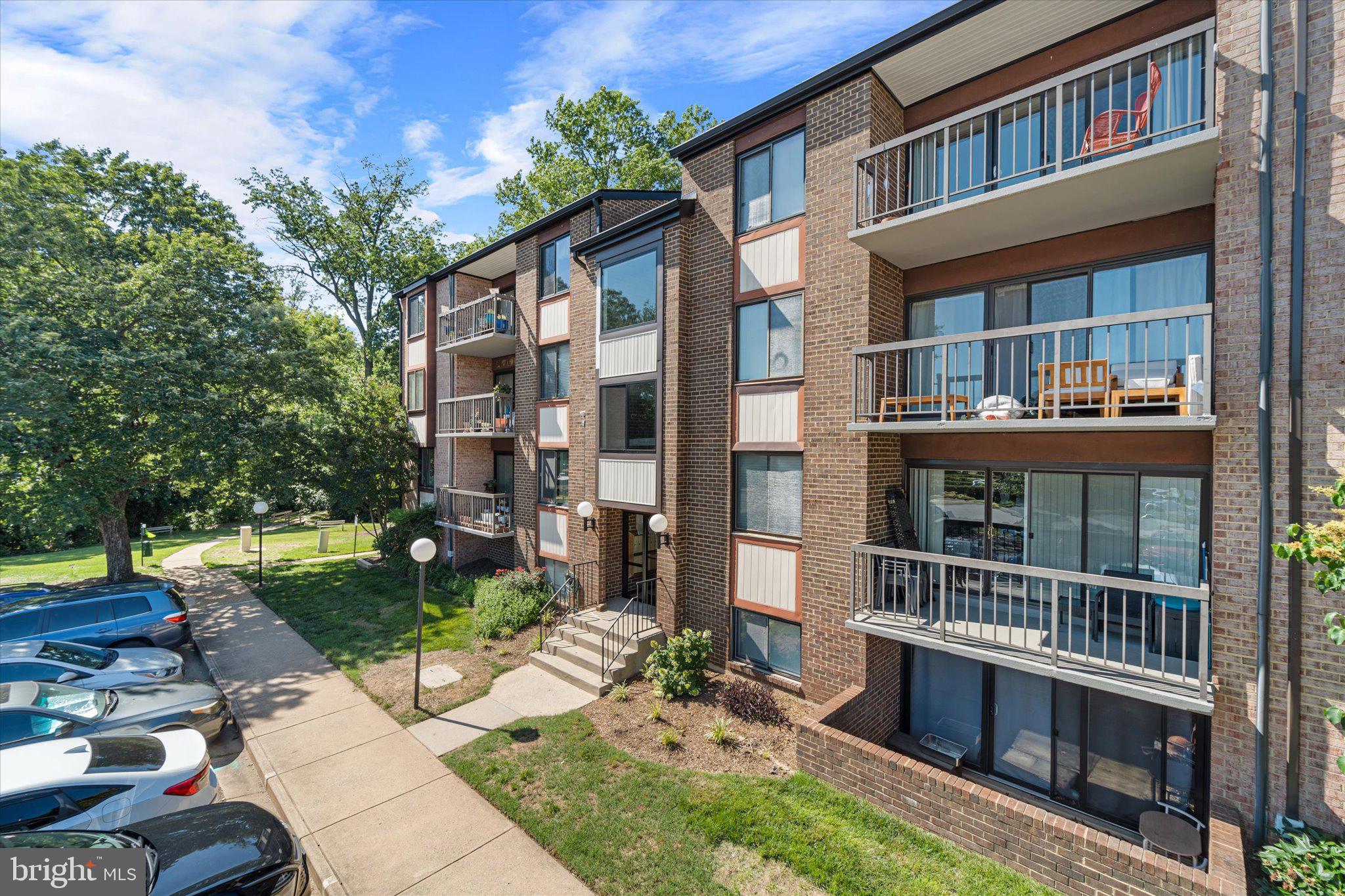 9730 KINGSBRIDGE DRIVE 3