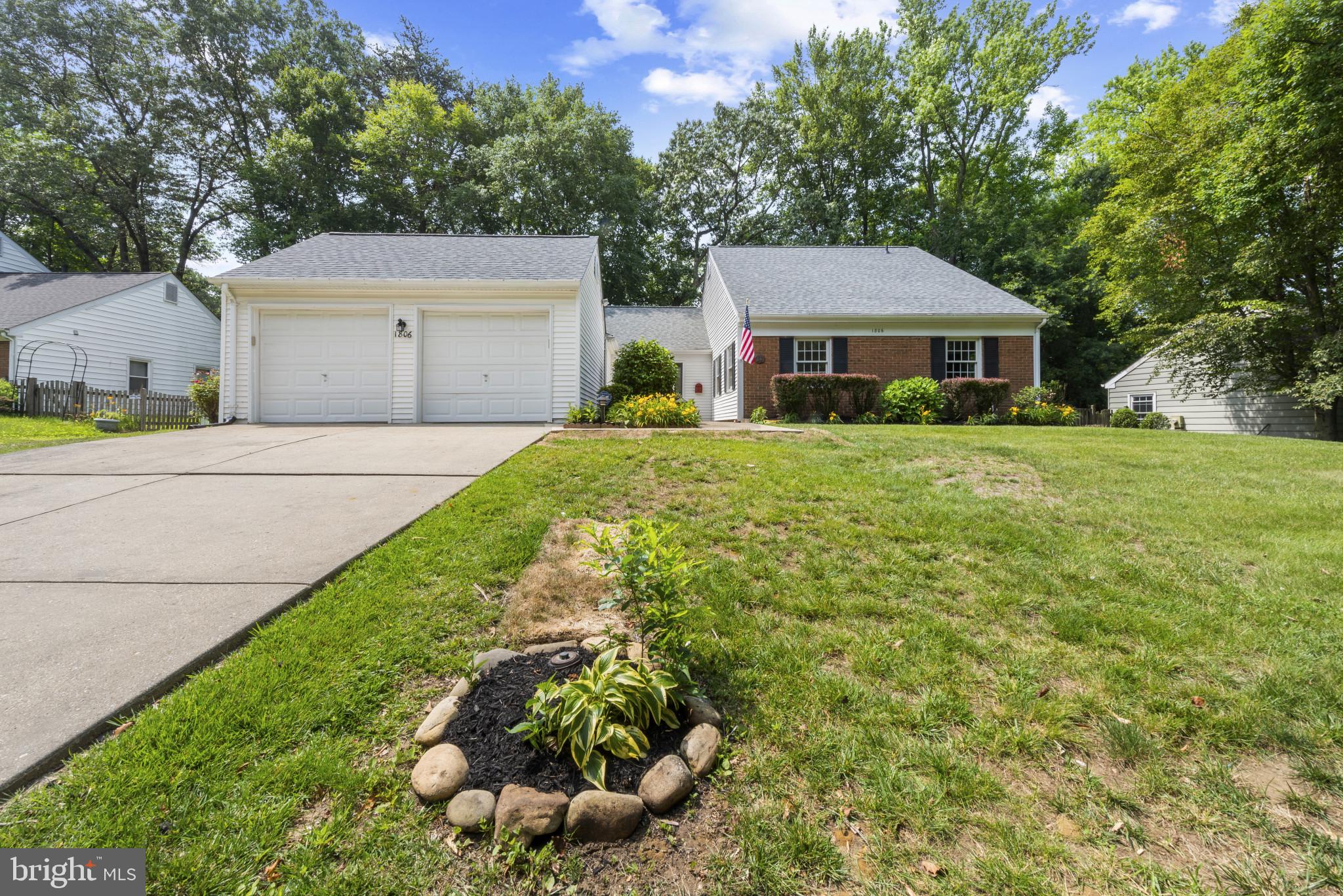 1806 CROFTON PARKWAY