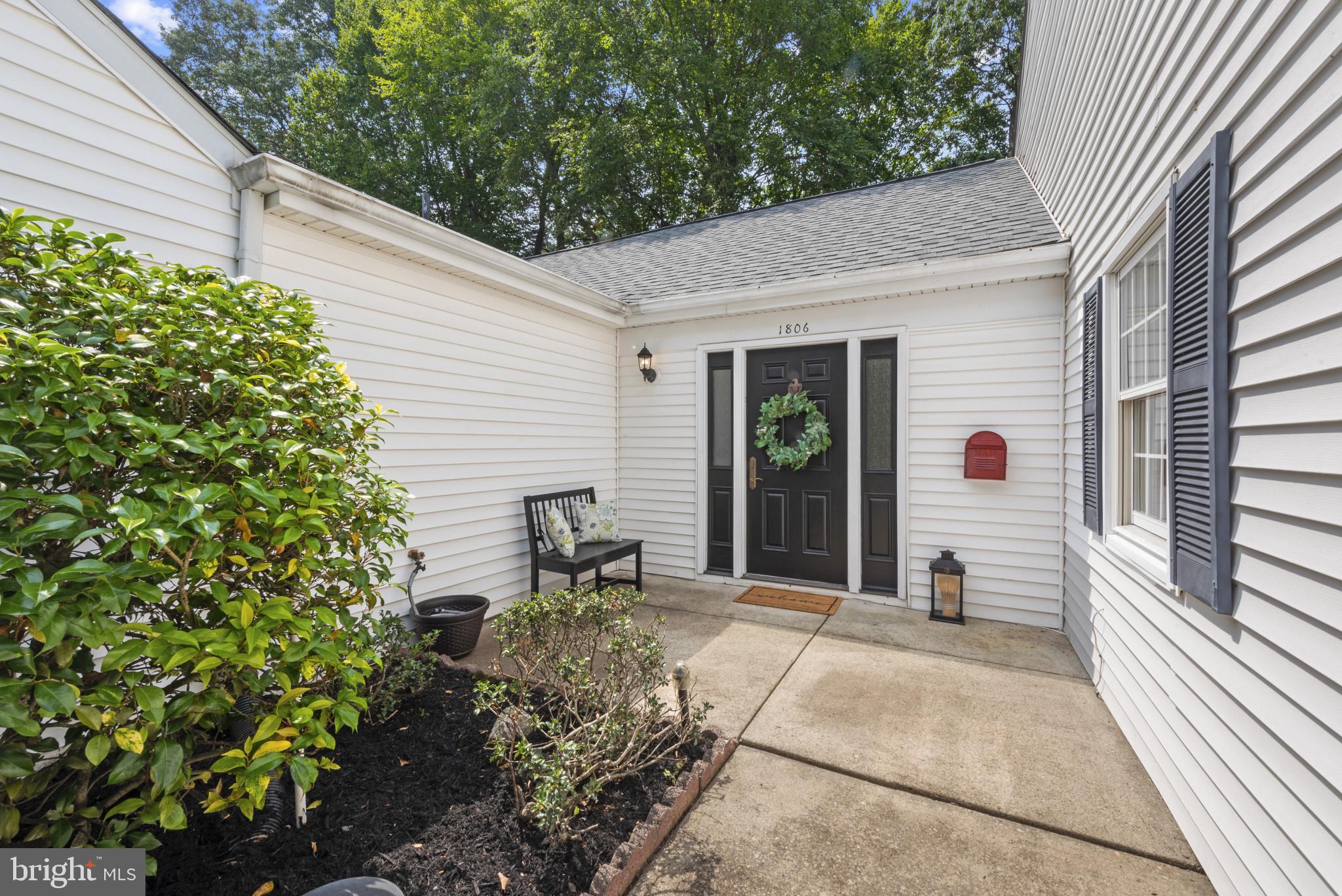 1806 CROFTON PARKWAY