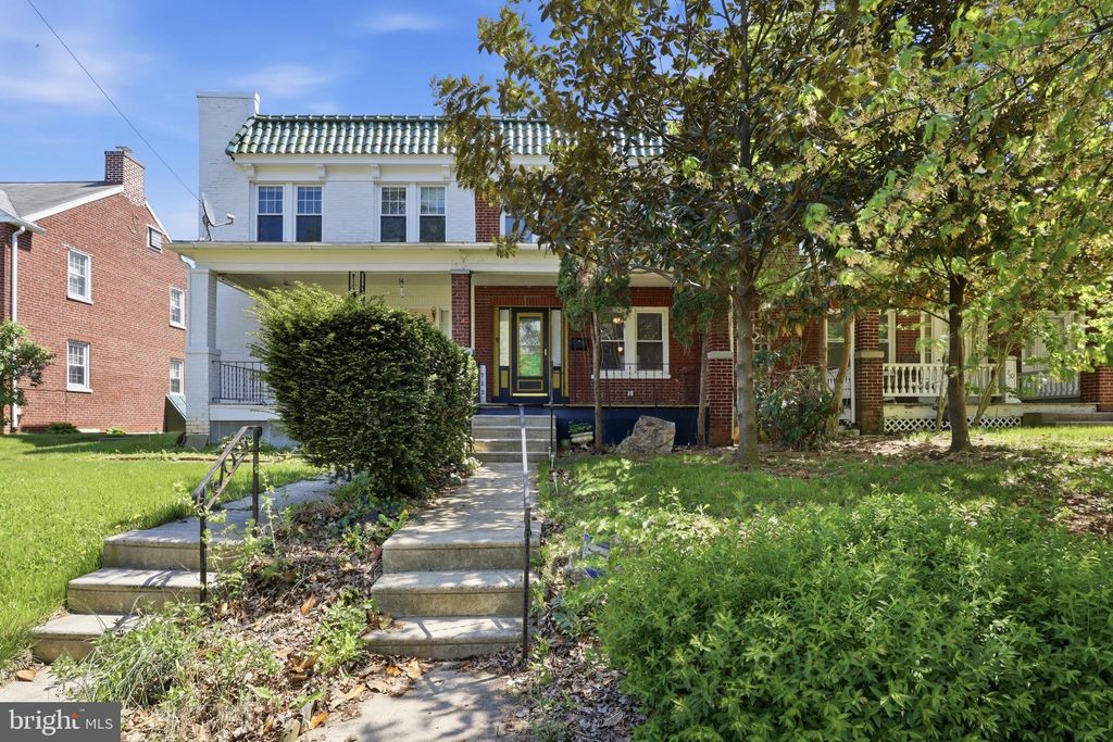Photo of 752 New Holland Avenue, LANCASTER, PA 17602 (MLS # PALA2084654)