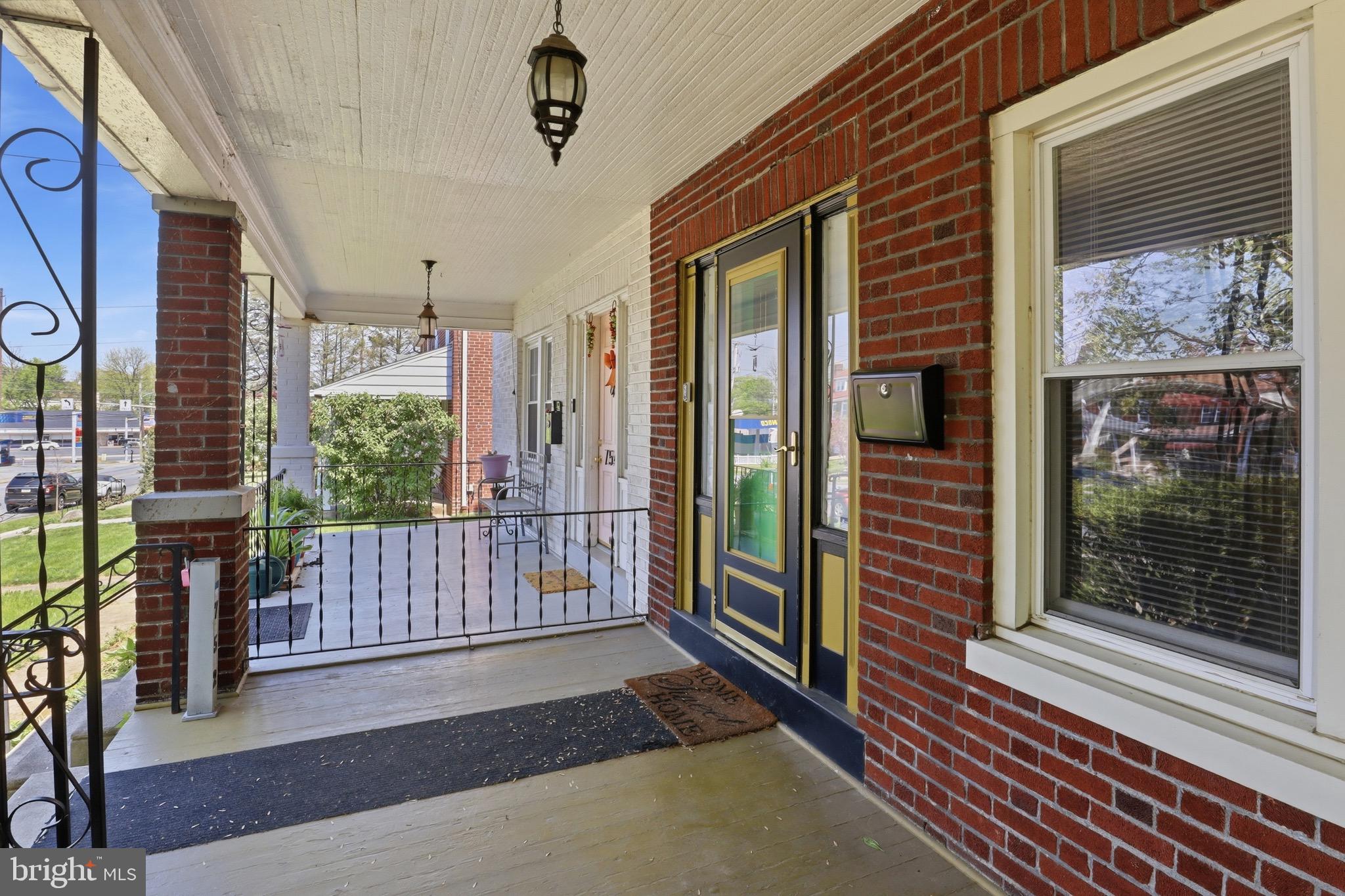 752 NEW HOLLAND AVENUE