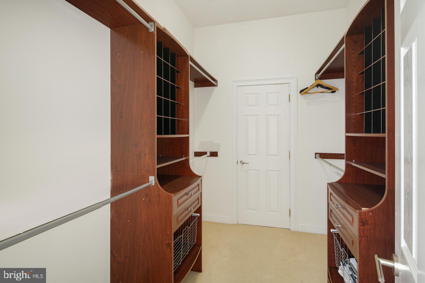 ART MUSEUM AREA - Residential