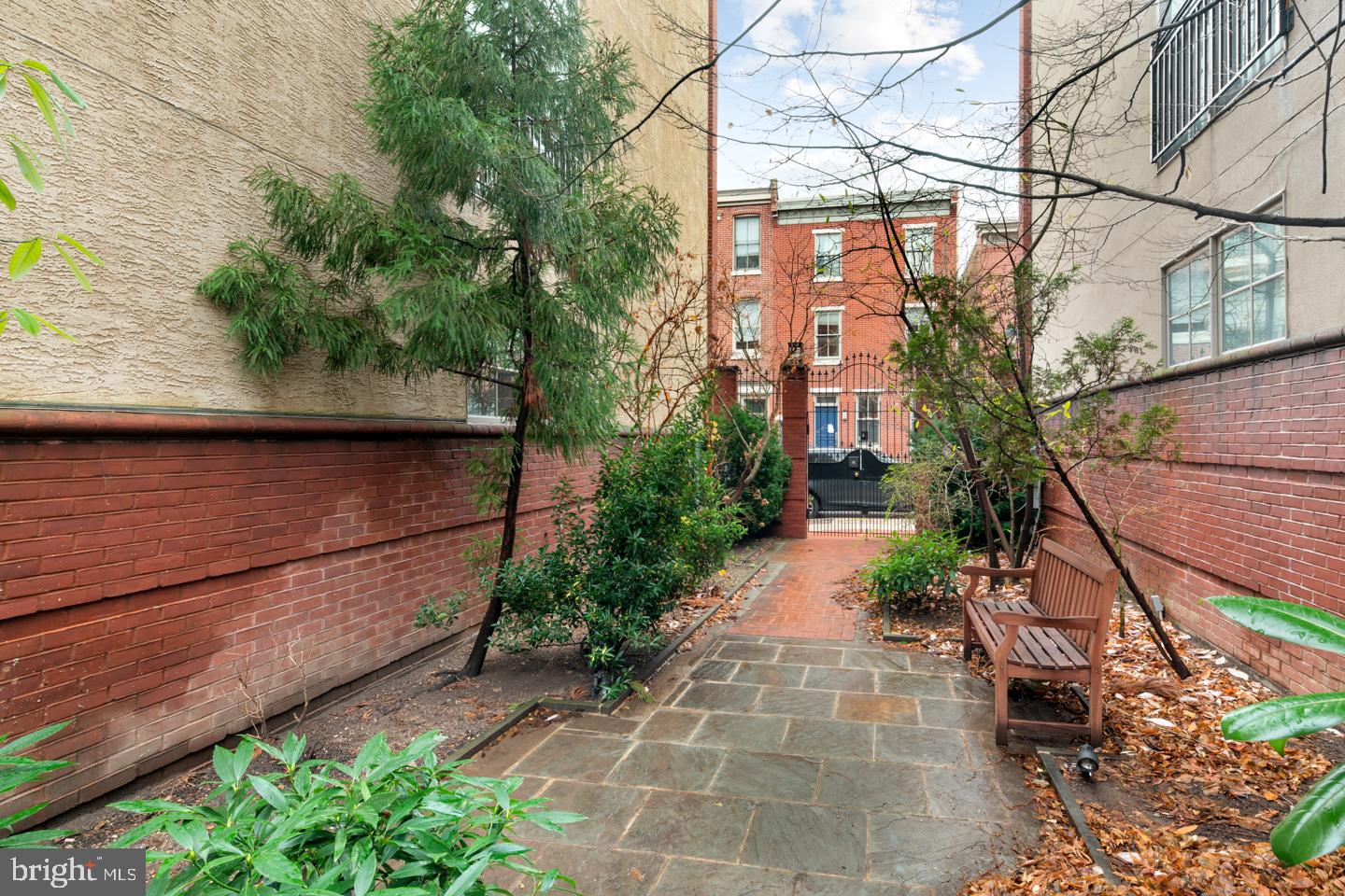 ART MUSEUM AREA - Residential