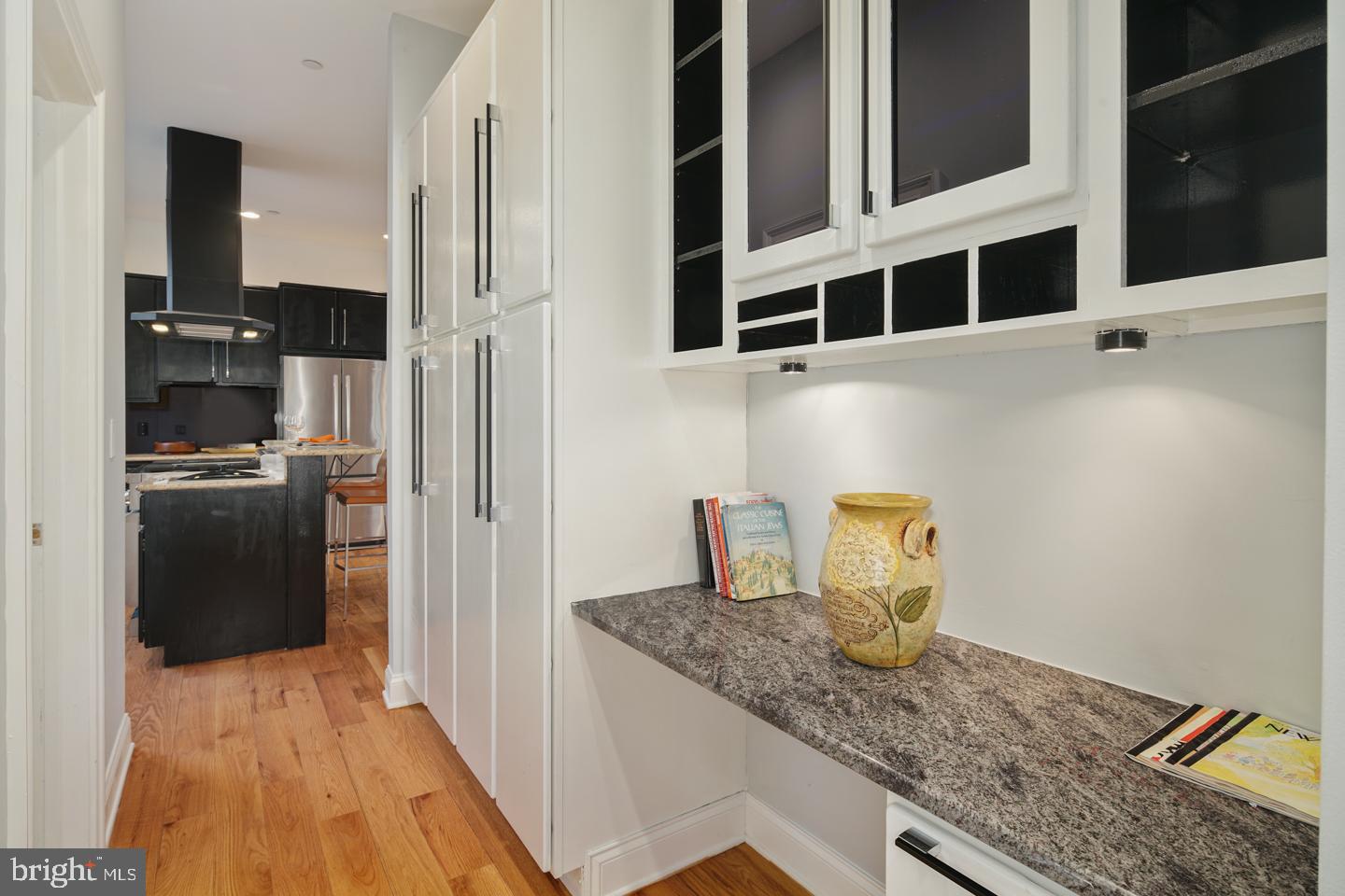 ART MUSEUM AREA - Residential