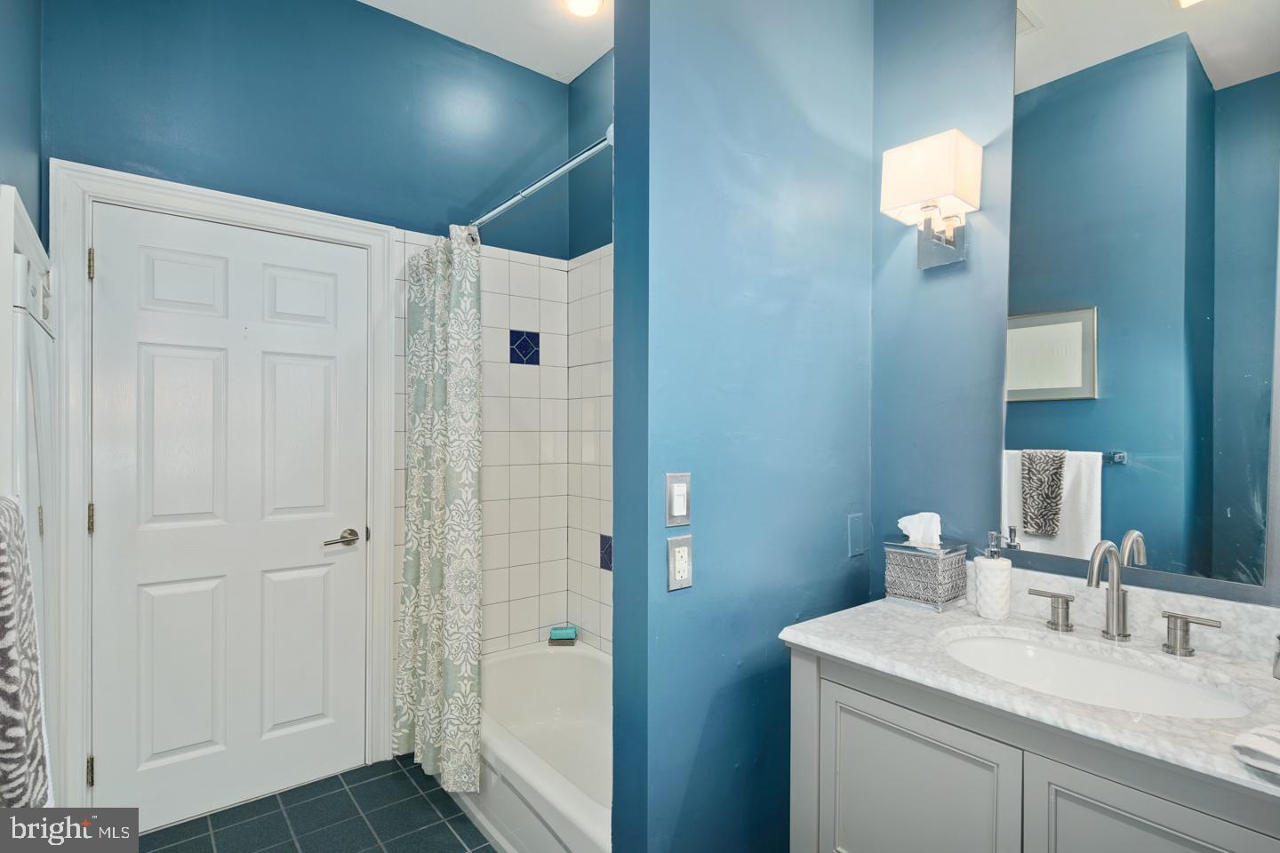 ART MUSEUM AREA - Residential