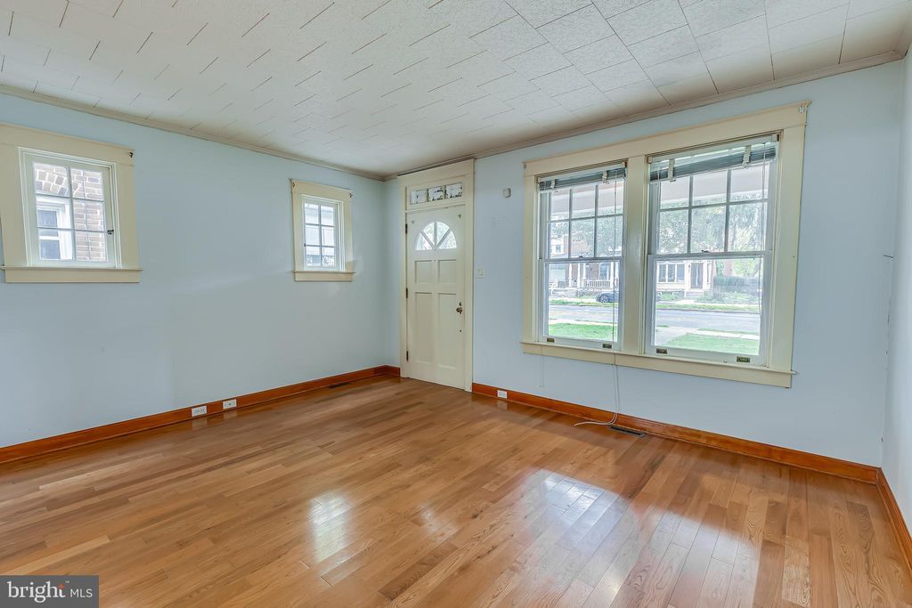 Photo of 430 S West End Avenue, LANCASTER, PA 17603 (MLS # PALA2068552)