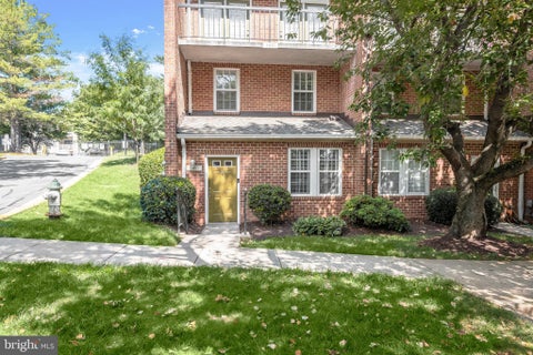 Condo For Sale - 3813 Chesterwood Drive #3813<br/> SILVER SPRING, MD 20906